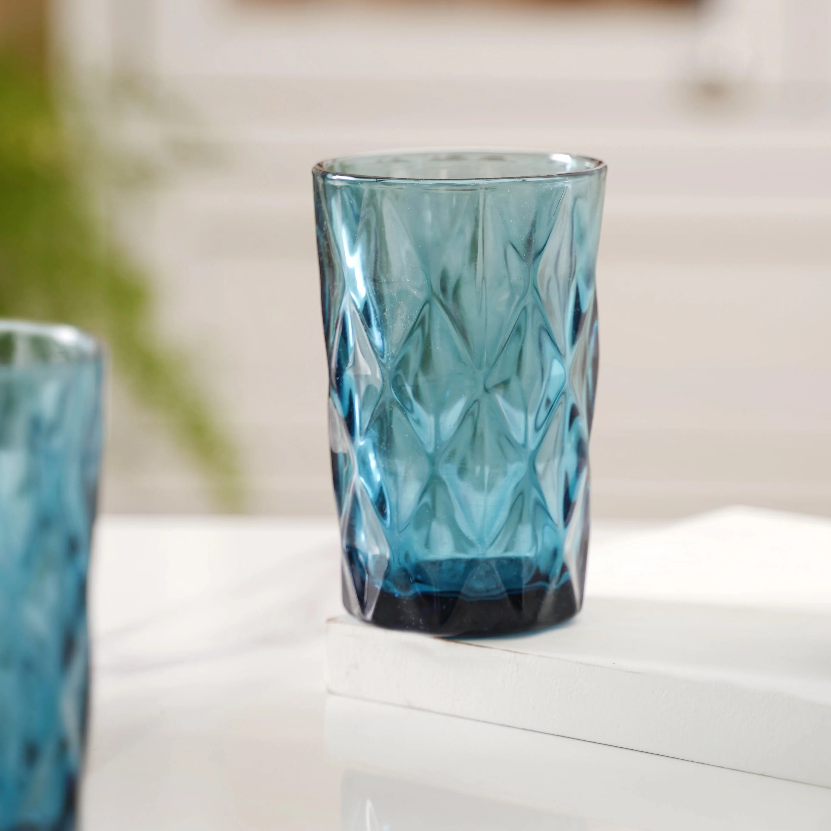Diamond Design Glass Set of 4 - Image 7