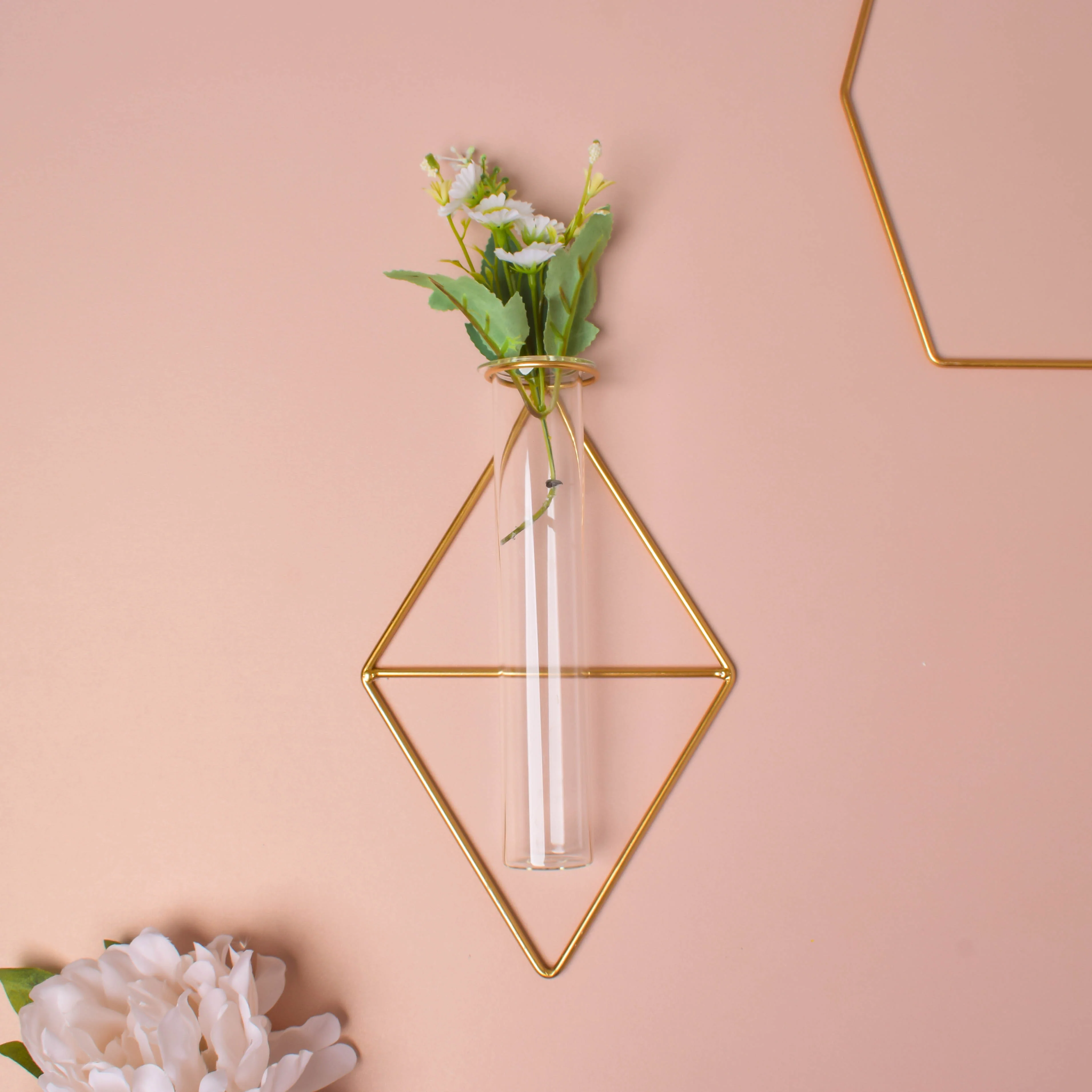 Diamond Wall Tube Vase