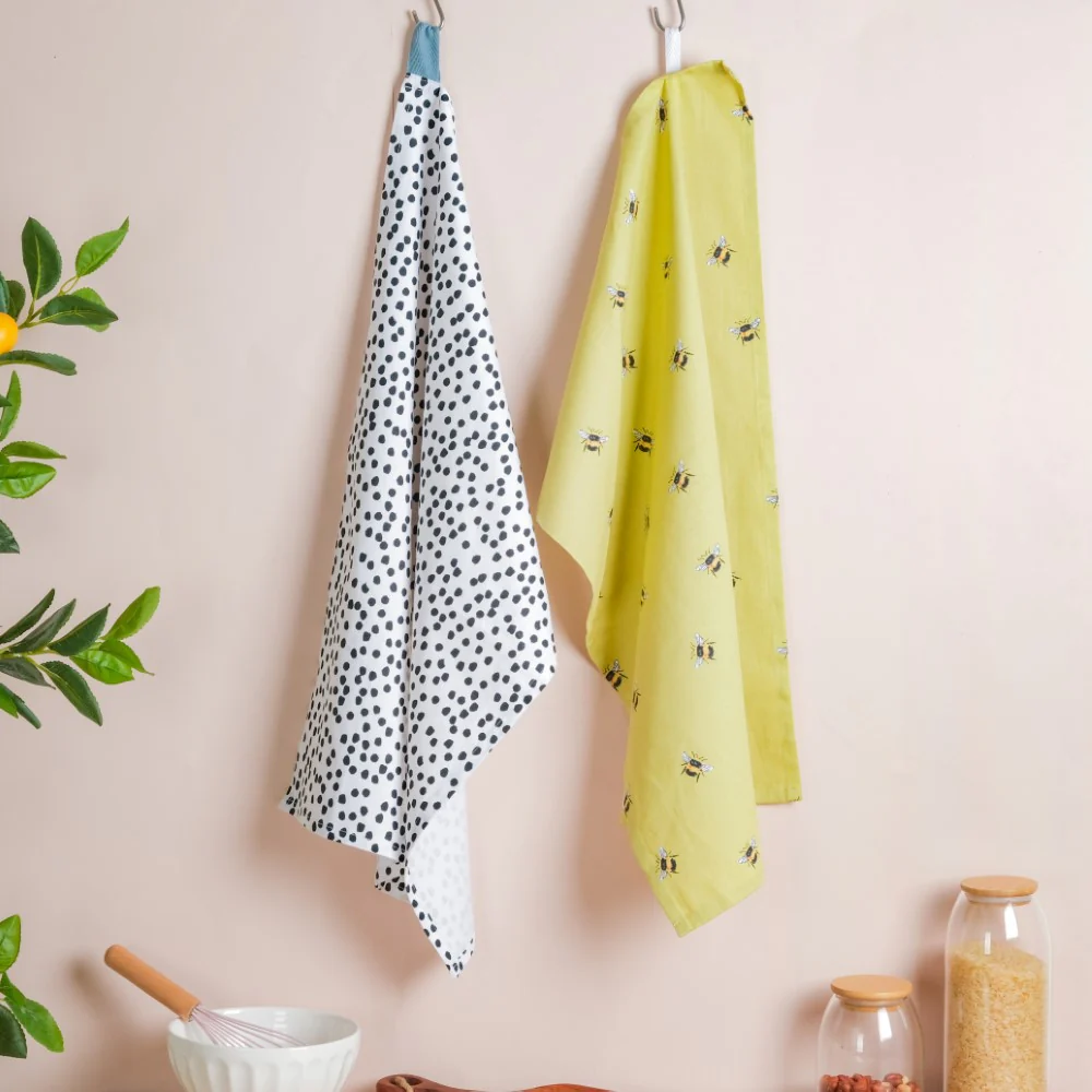 Dots and Bees Printed Cotton Tea Towel Of 2 - Image 5