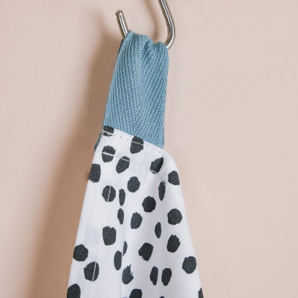 Dots and Bees Printed Cotton Tea Towel Of 2 - Image 9