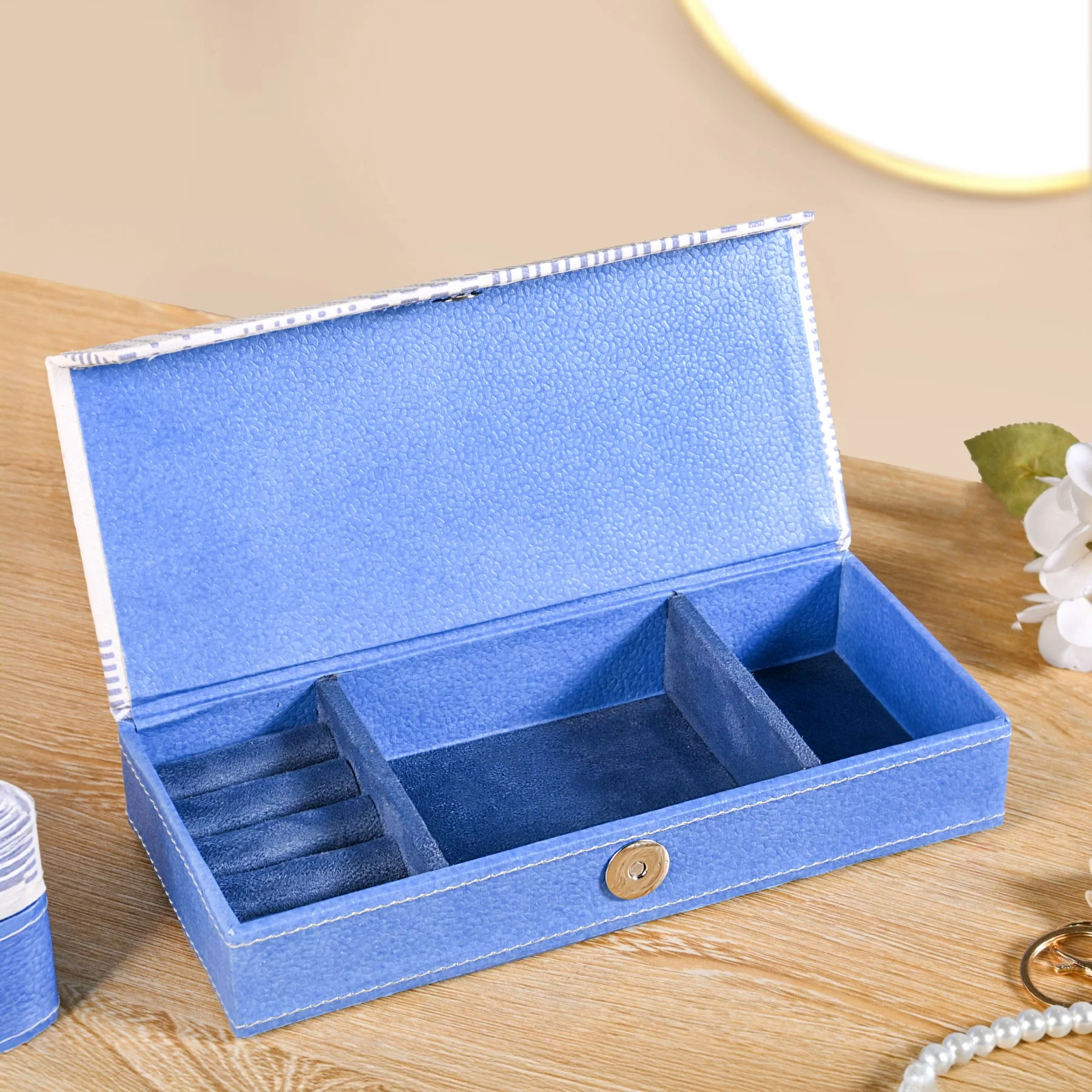 Dots And Dash Sectioned Trinket Case For Accessories - Image 2