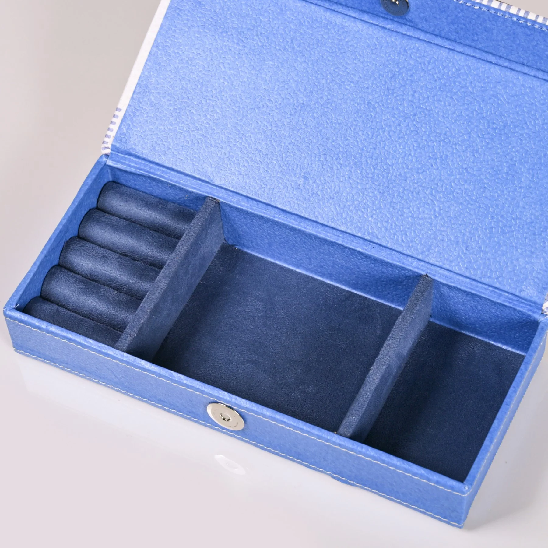 Dots And Dash Sectioned Trinket Case For Accessories - Image 8