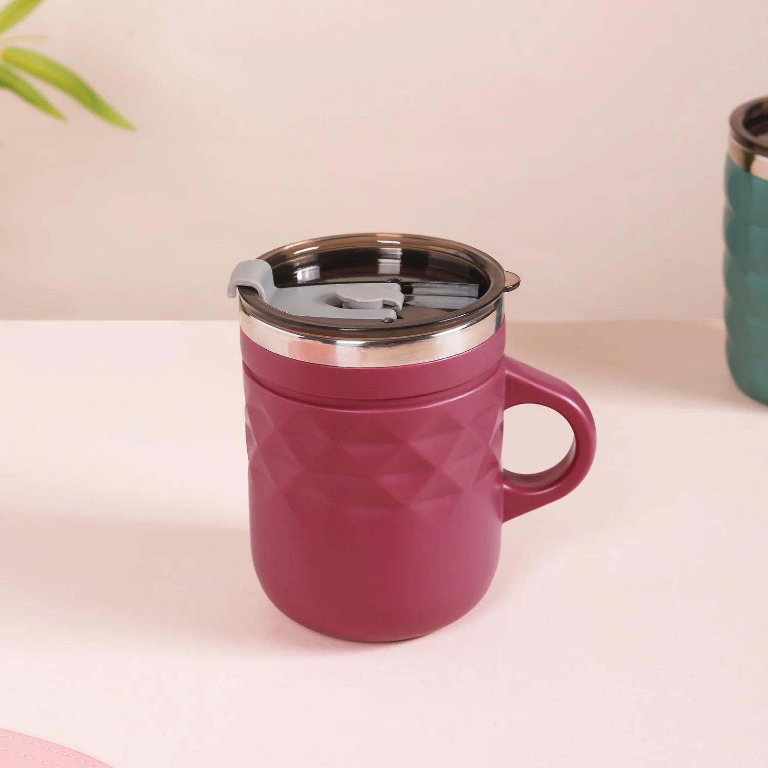 Travel Mug With Lid Magenta 400ml - Image 12
