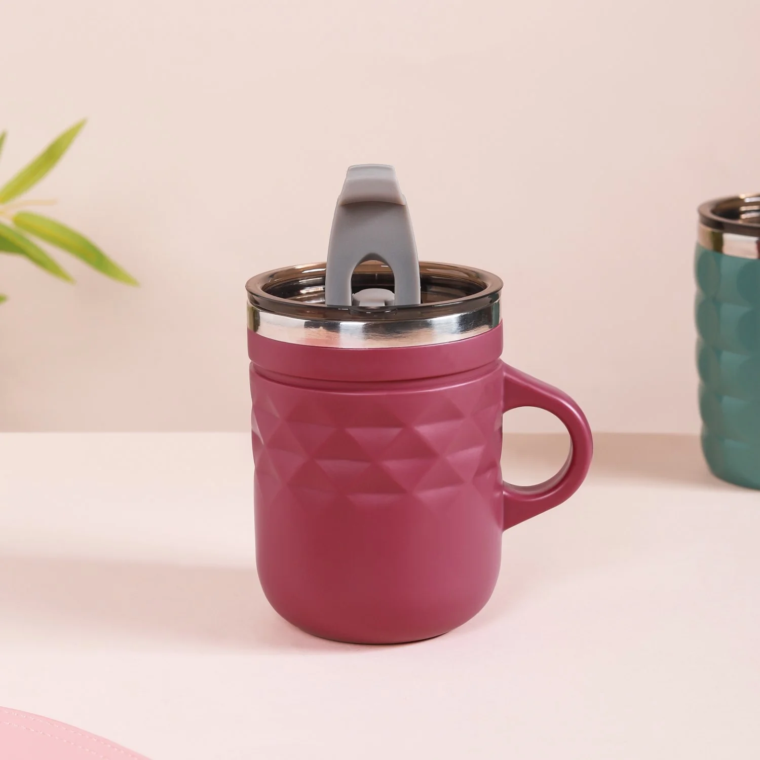 Travel Mug With Lid Magenta 400ml - Image 13