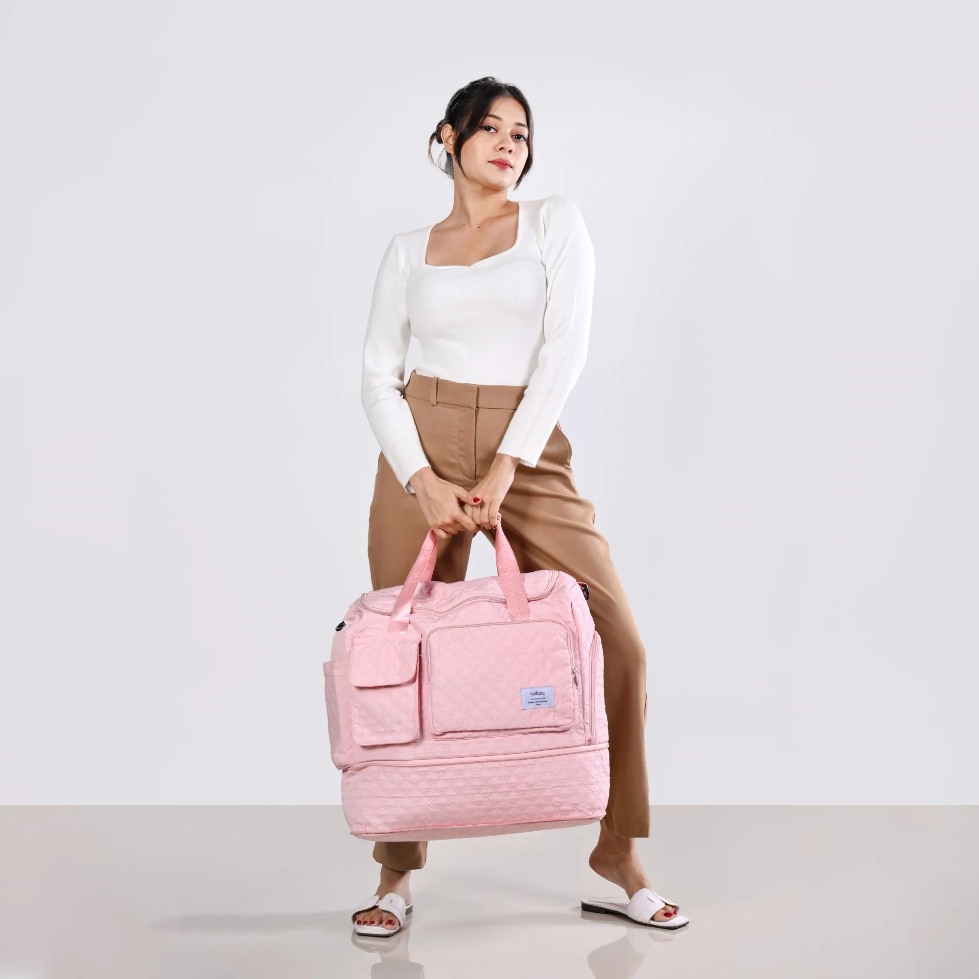 Dova Expandable Weekender Bag - Image 2