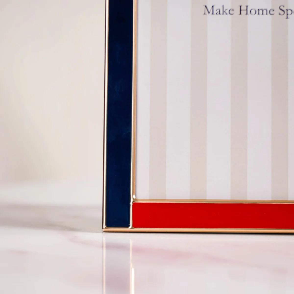 Dual Toned Photo Frame With Gold Rim 7.5"x6" - Image 7