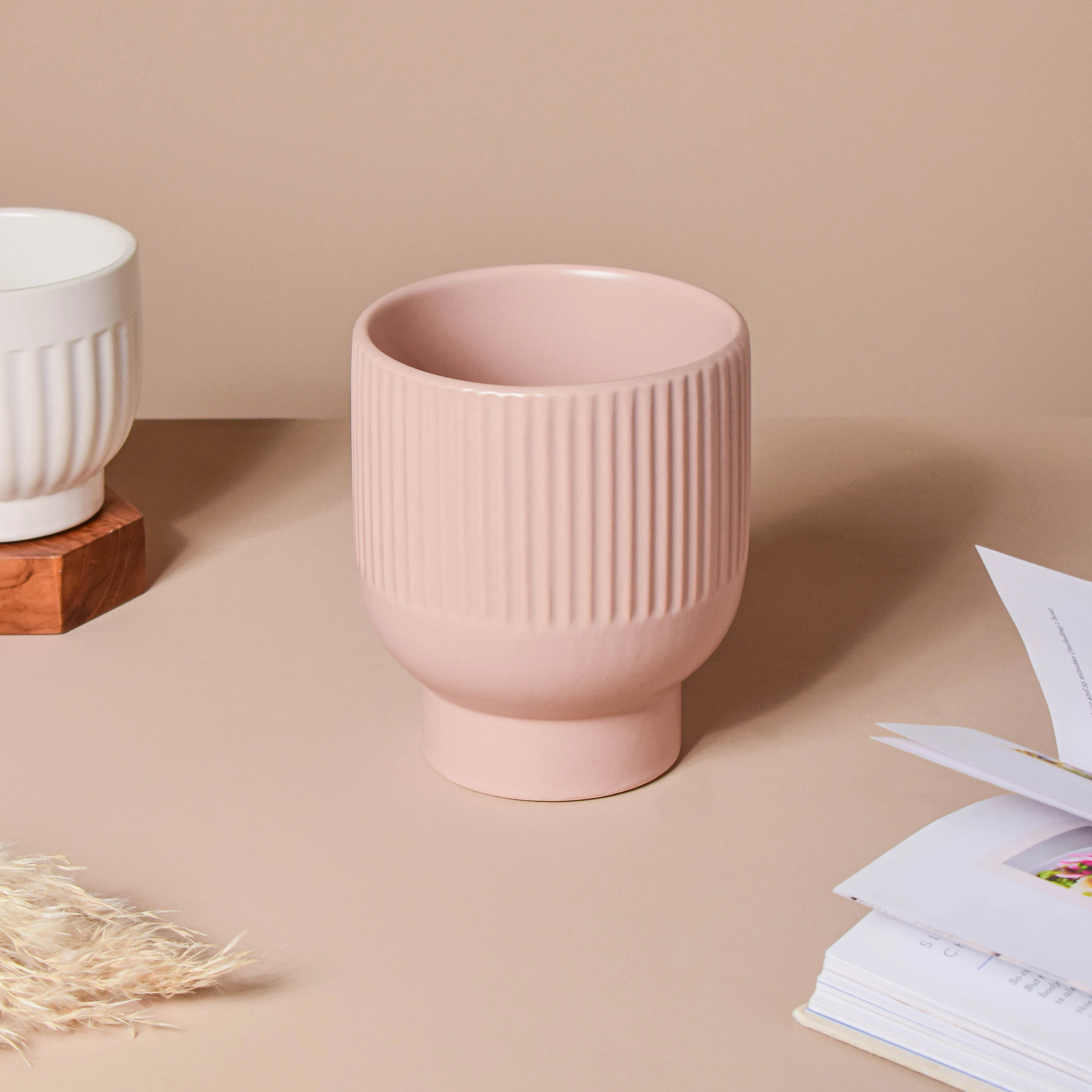 Dusky Pink Glazed Pot - Image 2