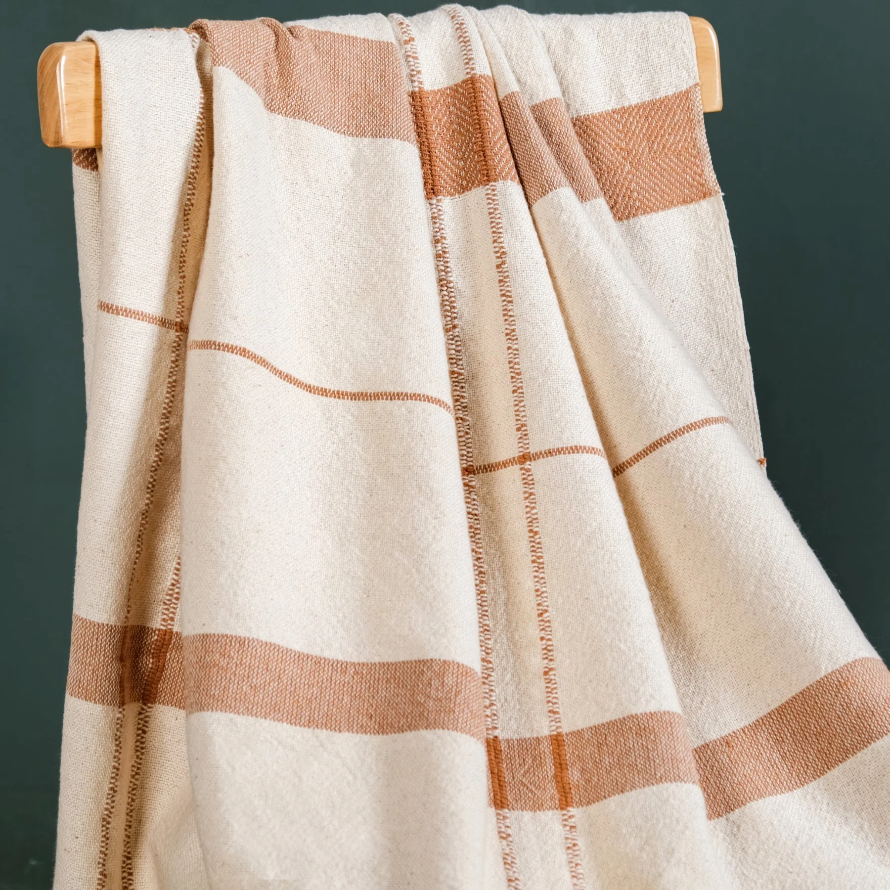 Earthline Cotton Comfort Throw - Image 2