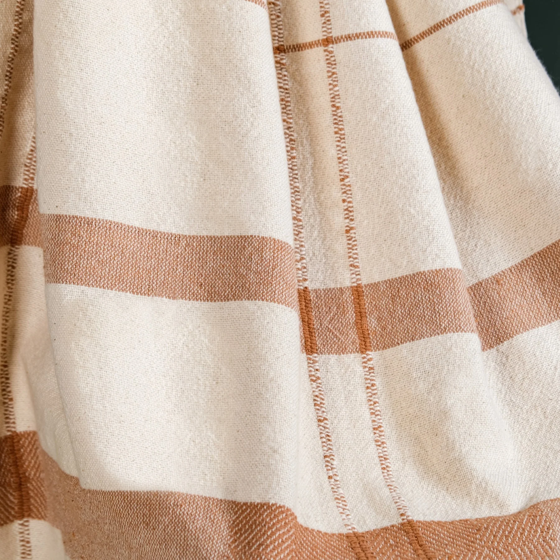 Earthline Cotton Comfort Throw - Image 6