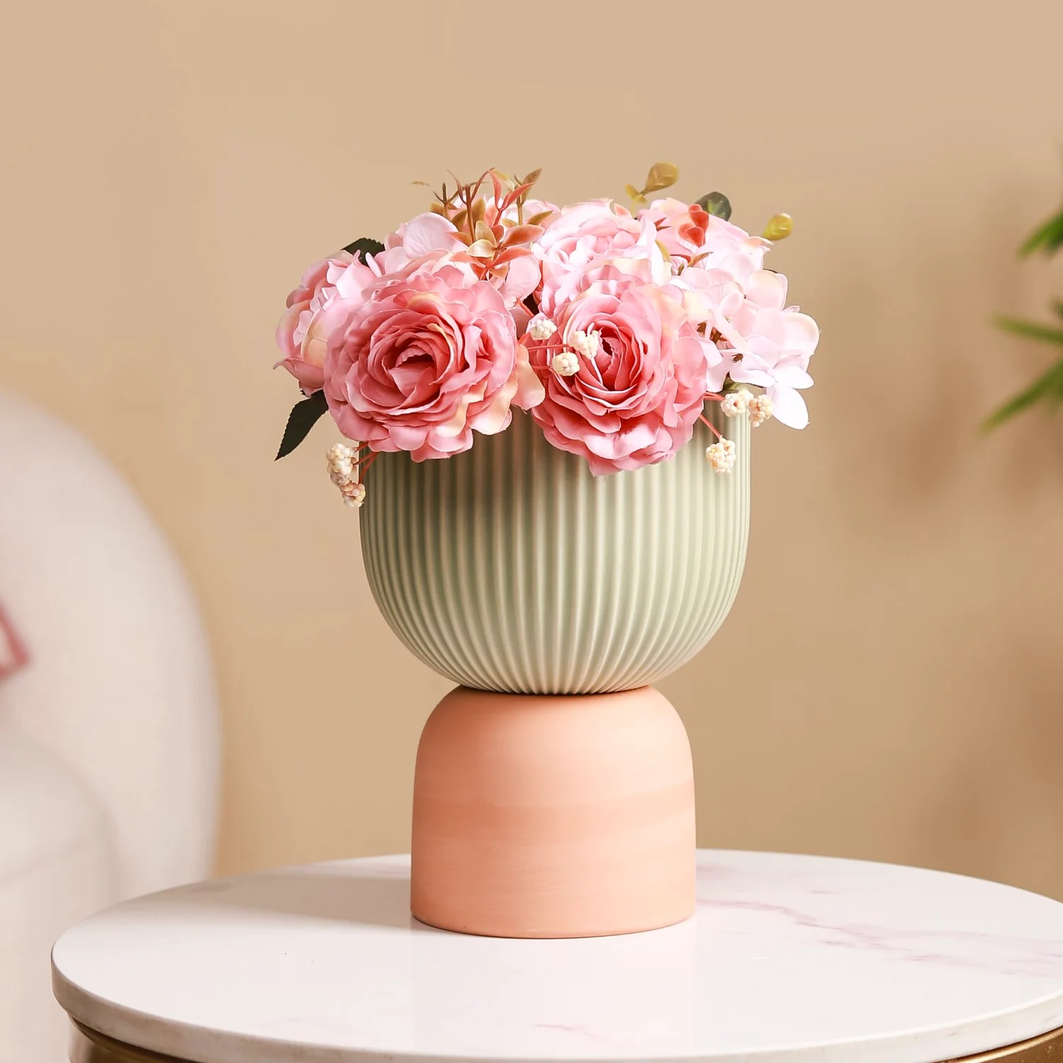 Earthy Flower Vase - Image 2