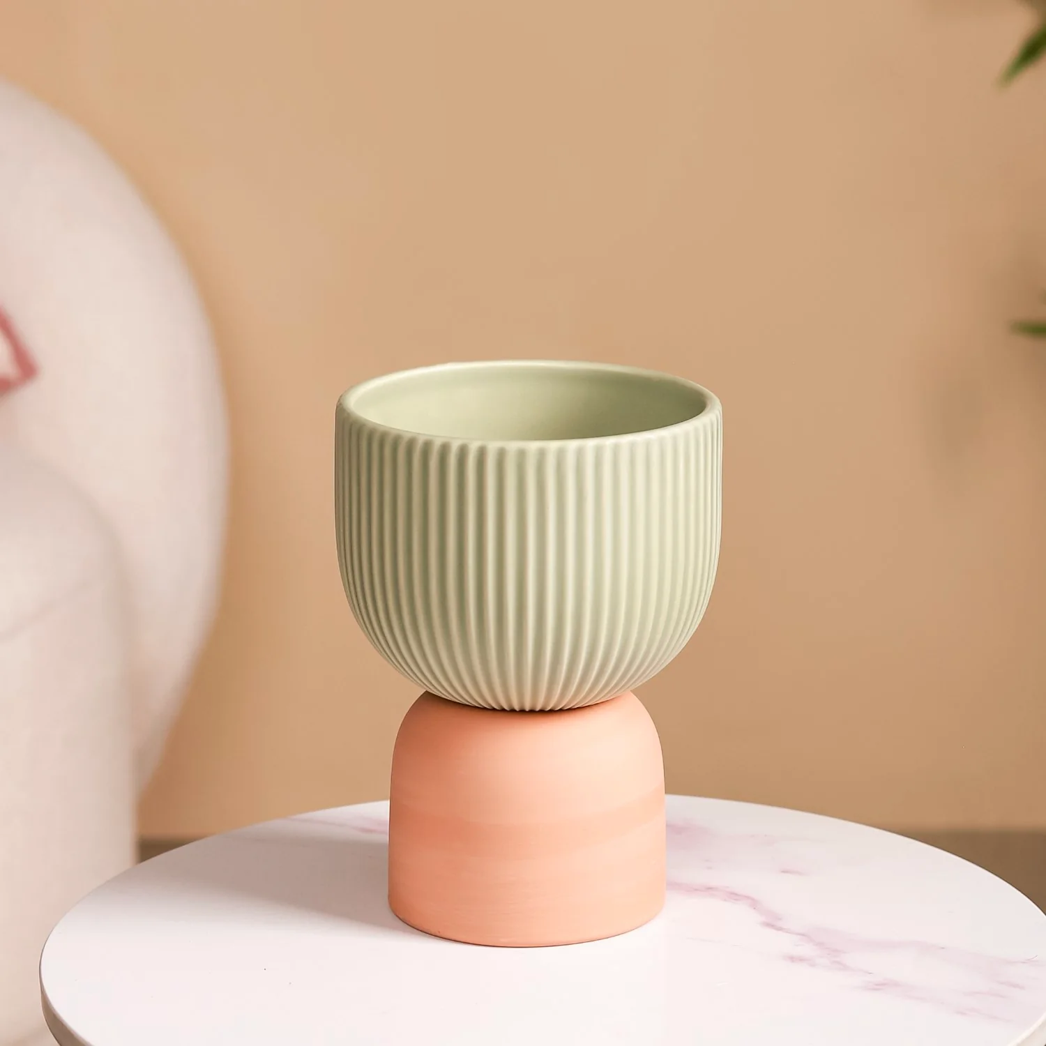 Earthy Flower Vase - Image 3