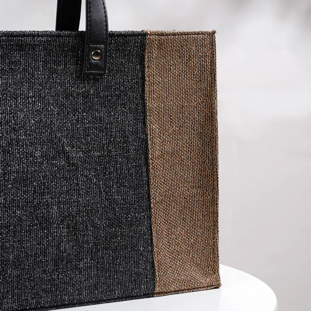 Eco Friendly Jute Lunch Bag Black And Beige 15 x 10 Inch - Image 14