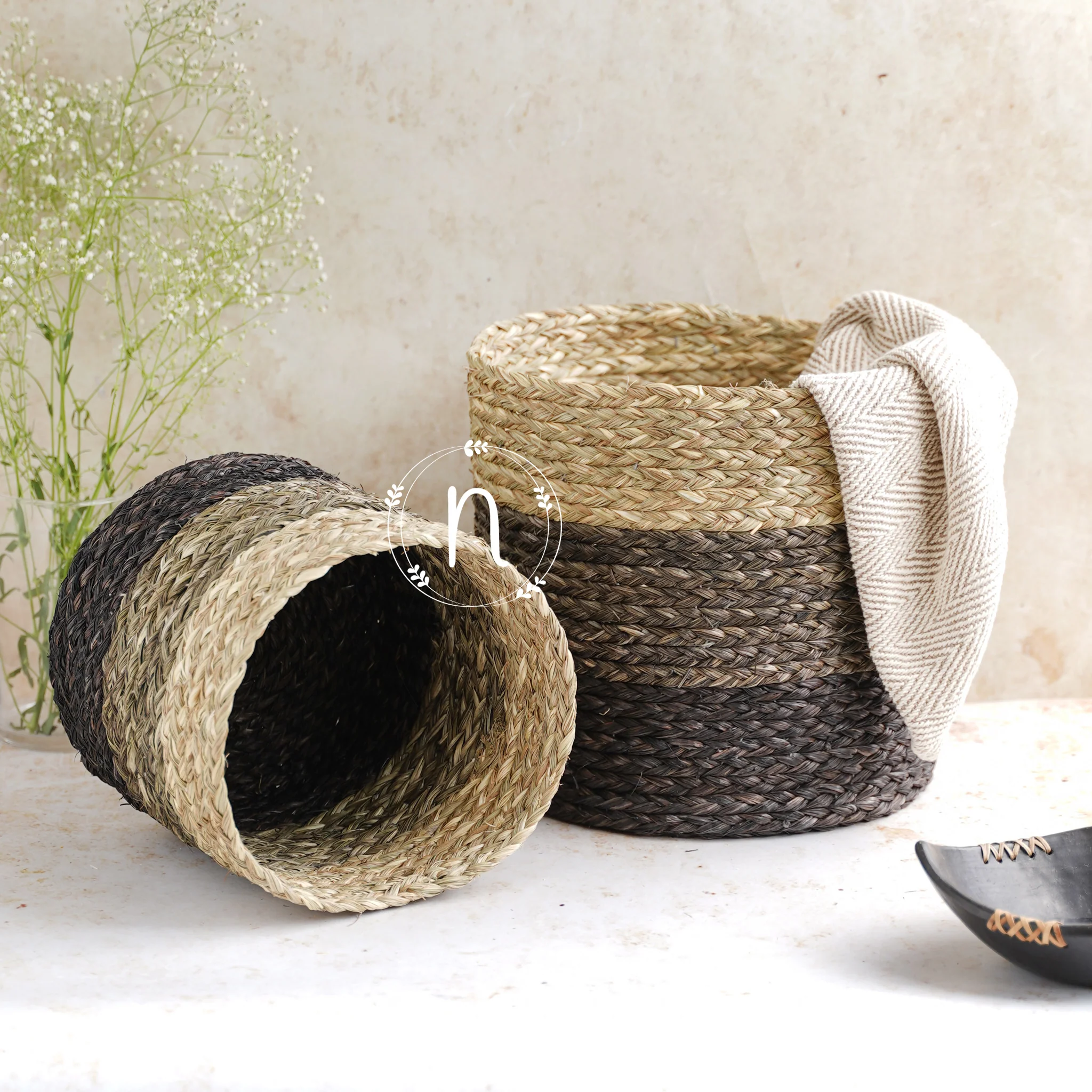 Eco-Friendly Planter Baskets Brown Set of 2 - Image 2