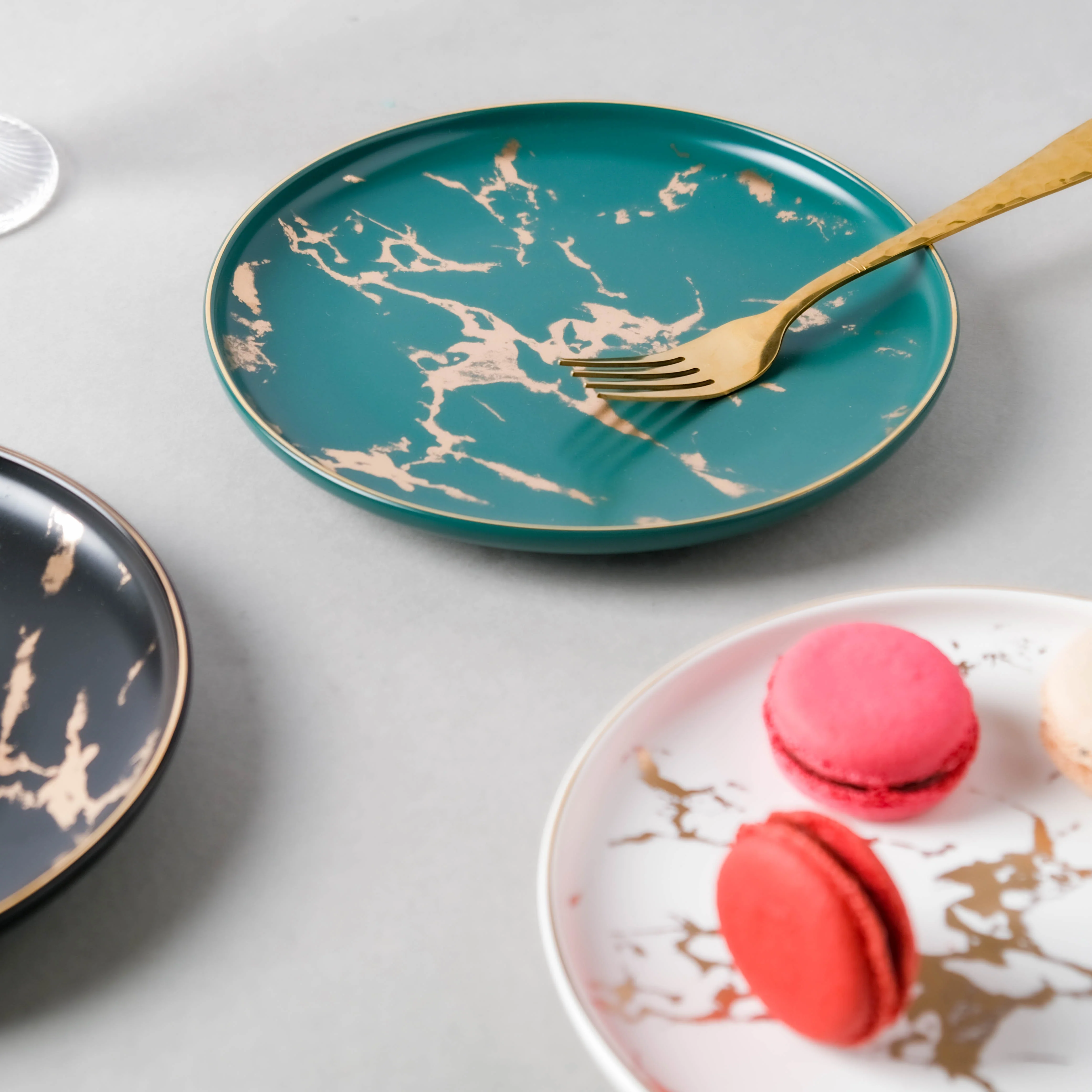 Elegant Snack Serving Plate - Image 4