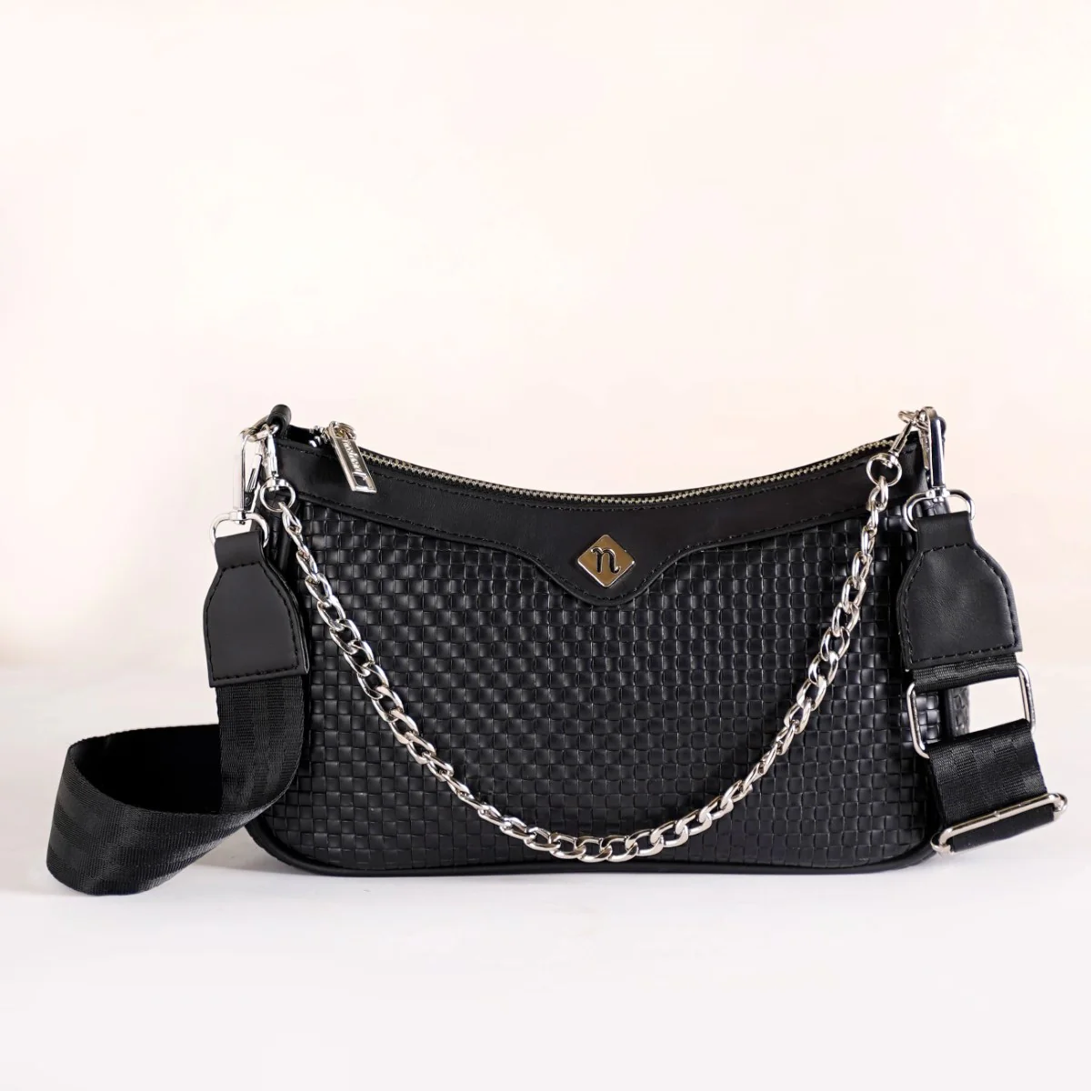 Lusso Black Sling Handbag - Image 11
