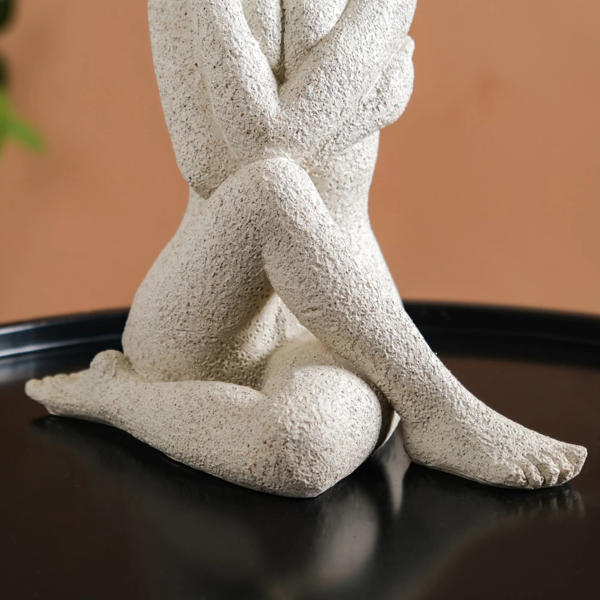 Embrace Vase Showpiece - Image 13