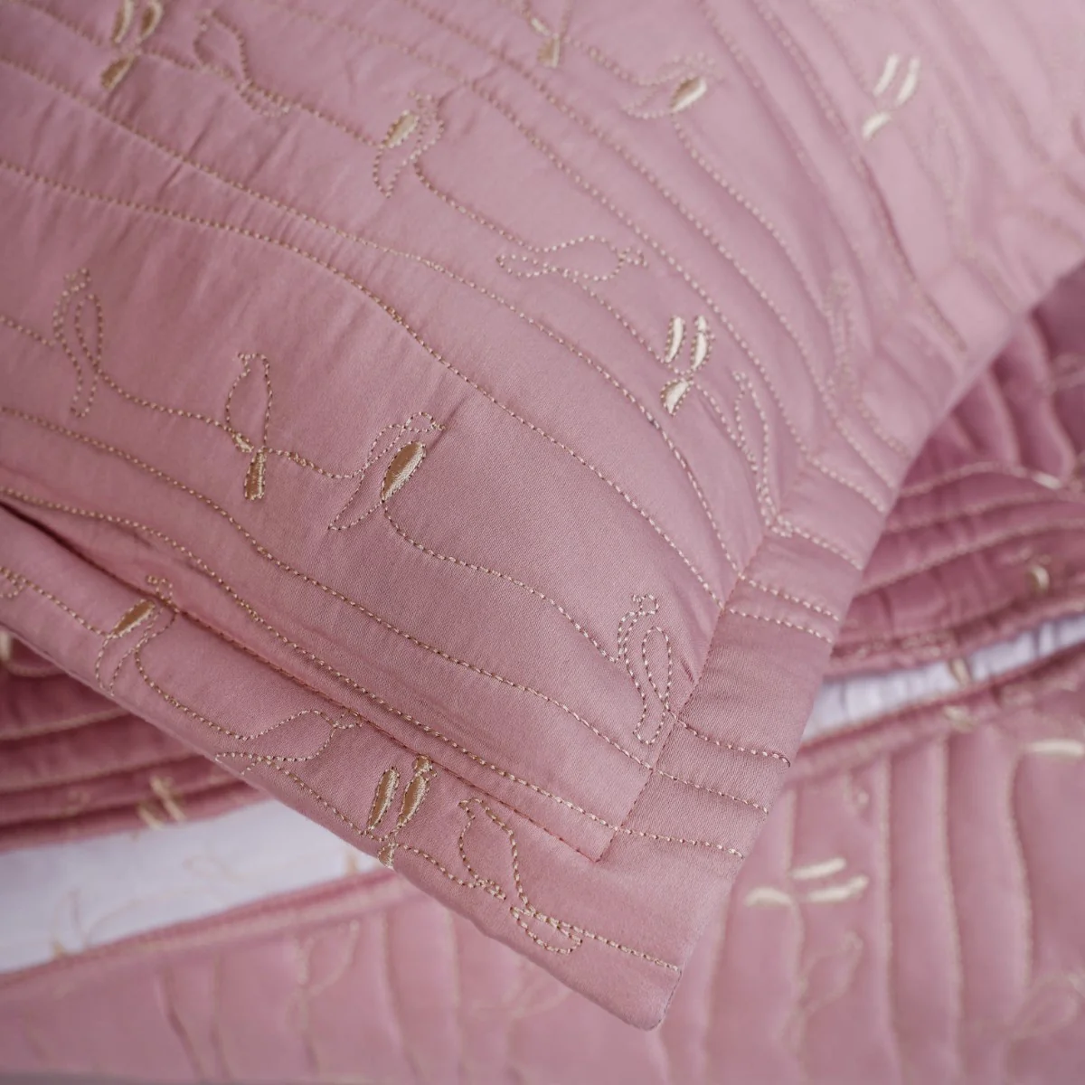 Embroidered 100% Pure Cotton King Size Bed Cover - Image 7