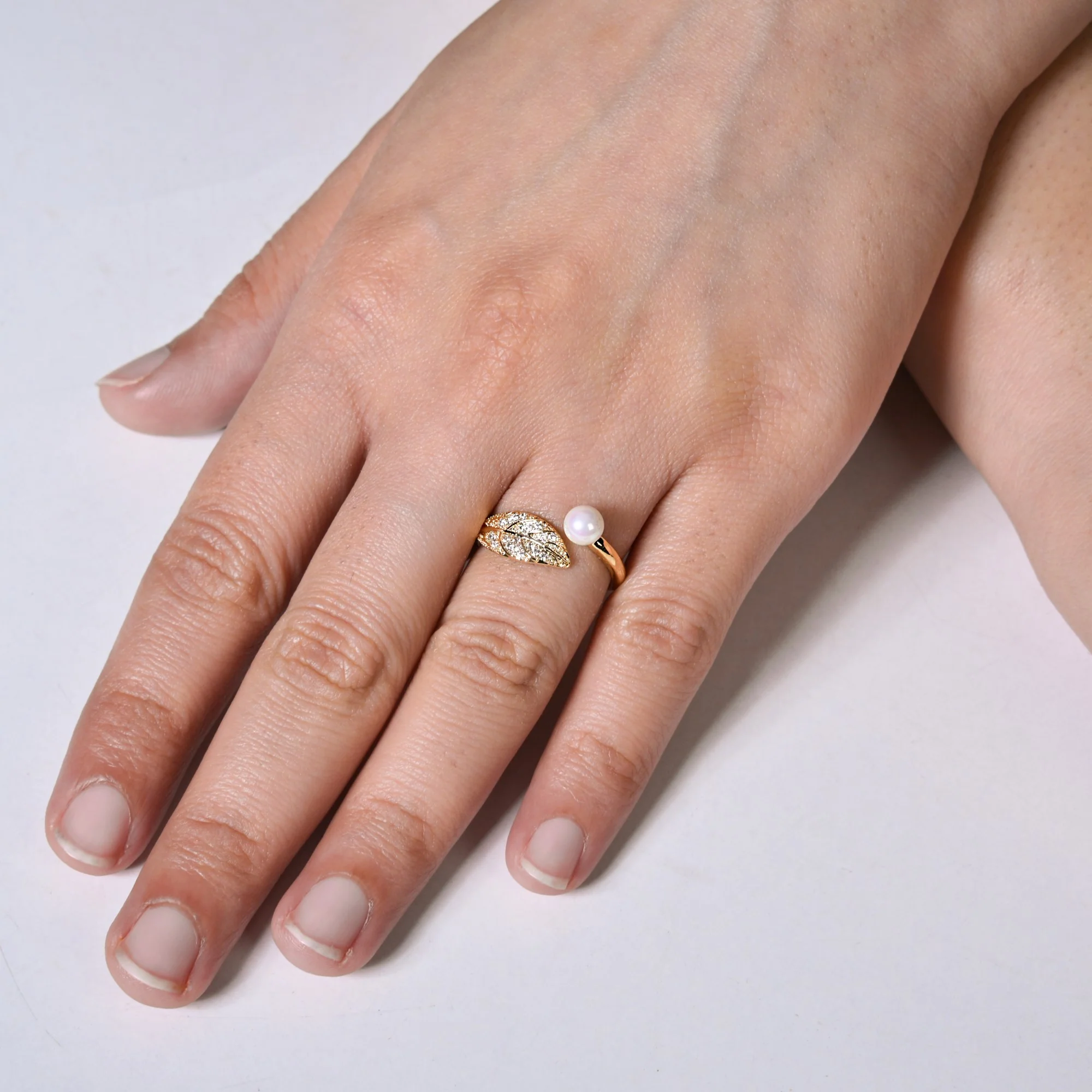 Ethereal Leaf Pearl Gold Ring - Image 2