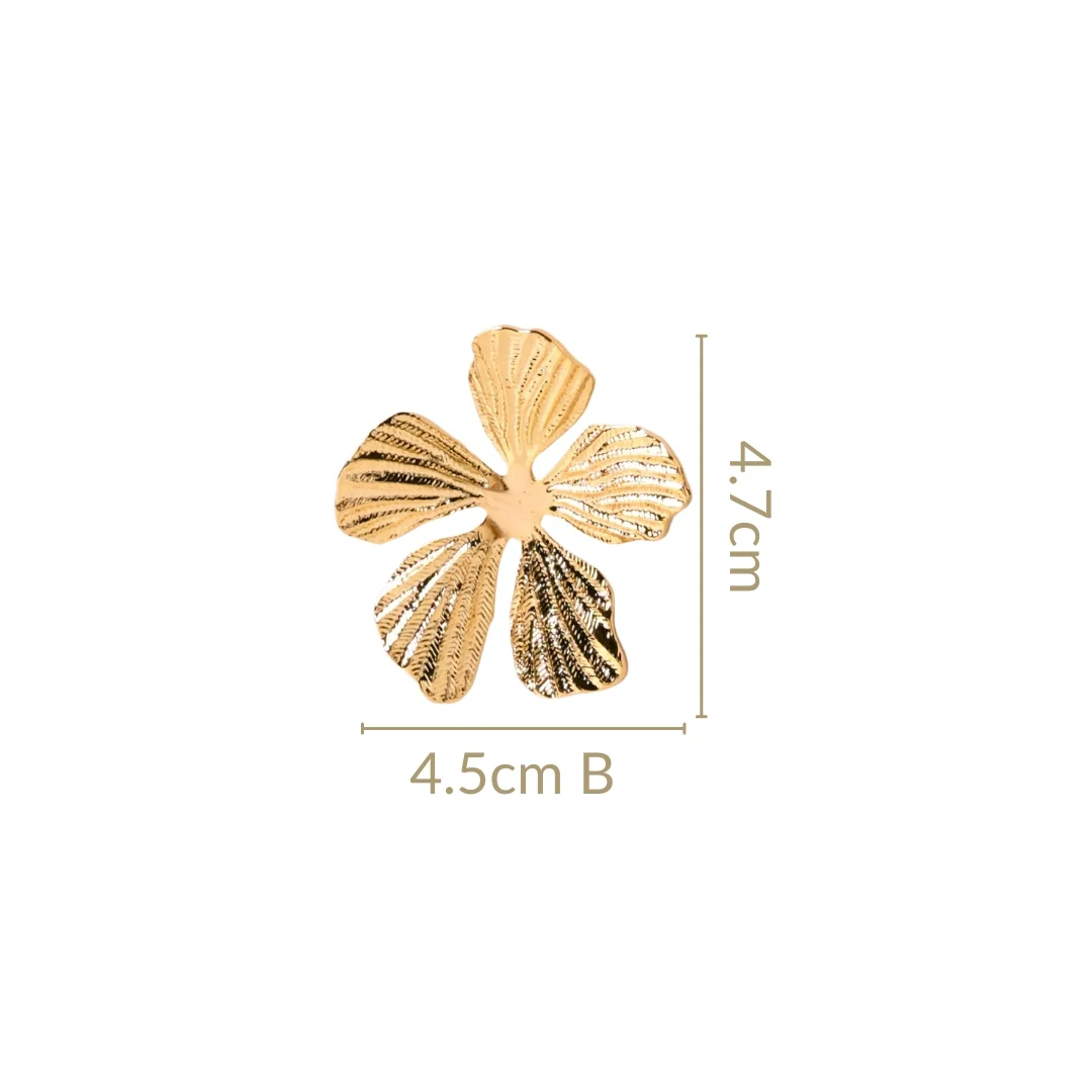 Everbloom Studs Gold - Image 3