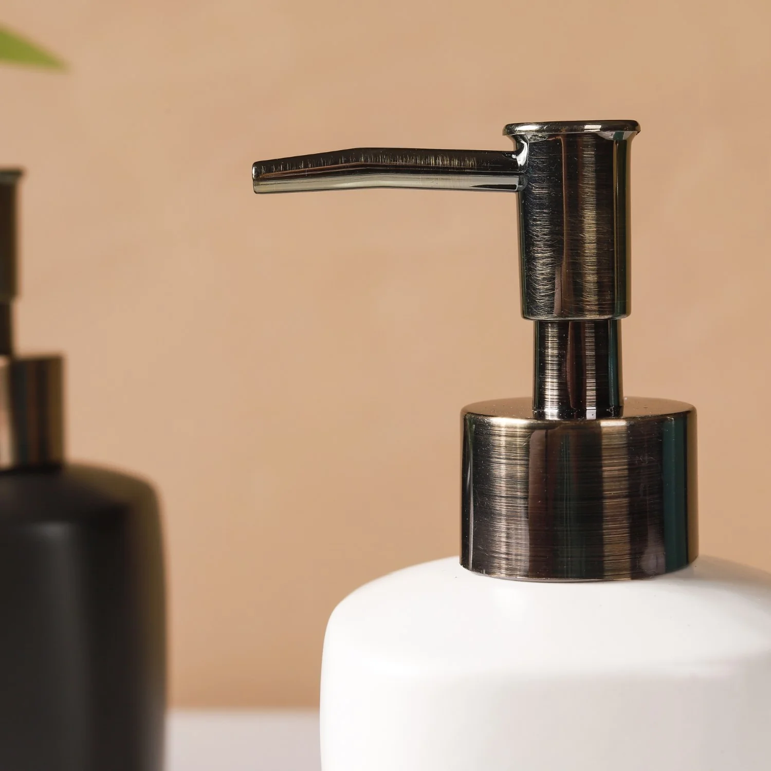 Fancy Pump Bottle - Image 7