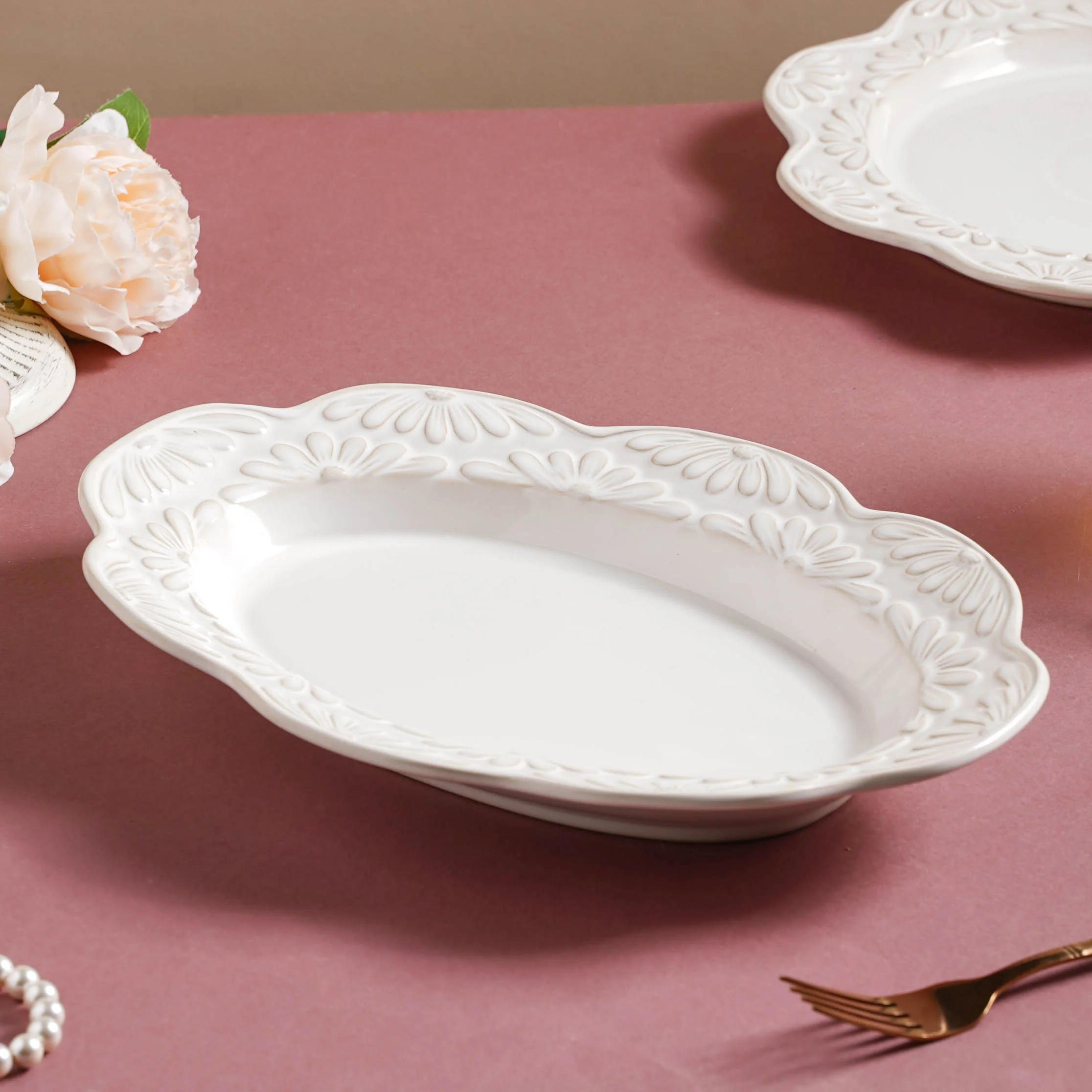 Faye Oval Ceramic Platter 13 Inch - Image 3