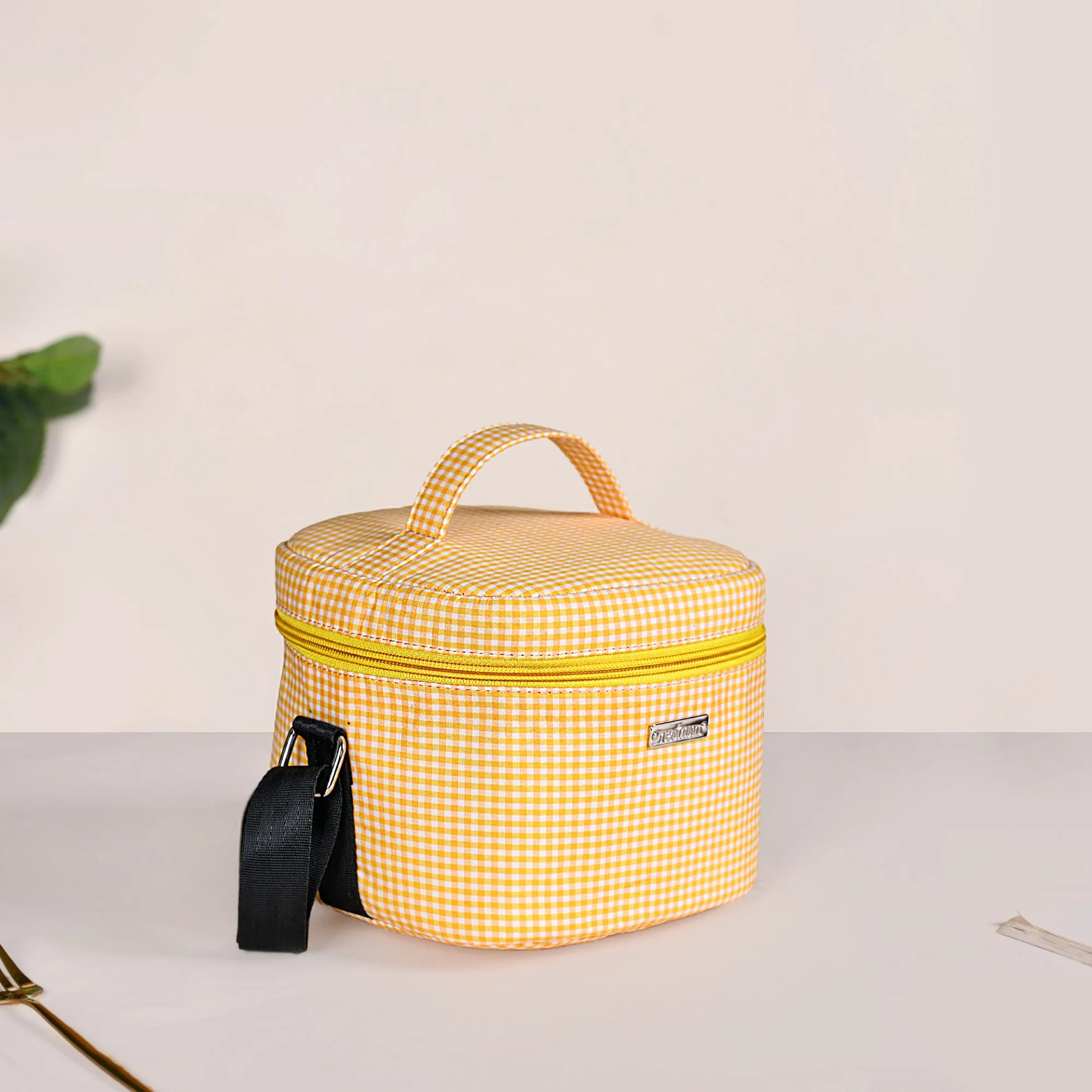Feasts And Treats Versatile Lunch Bag Set - Image 2