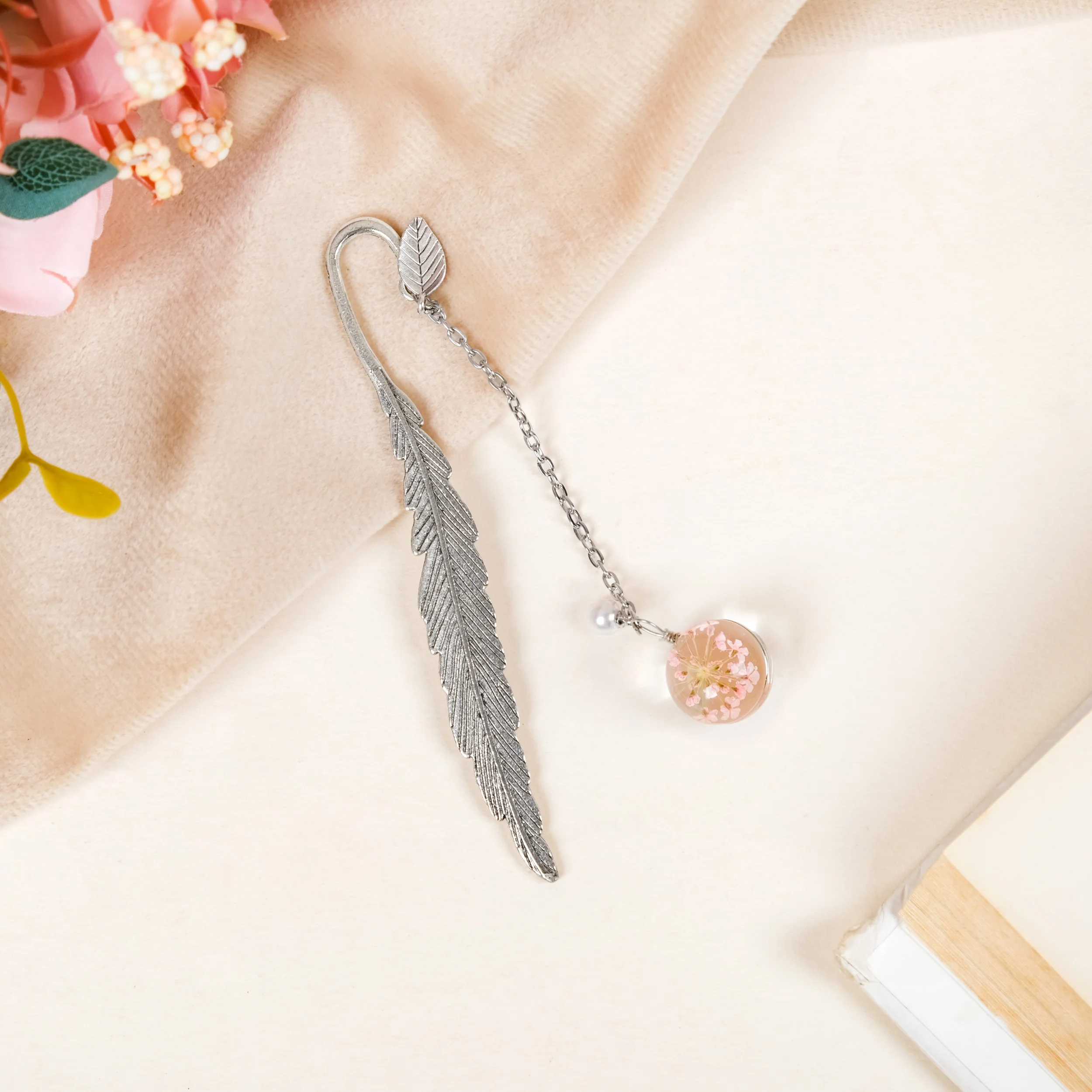 Feather Metal Bookmark With Charms - Image 3