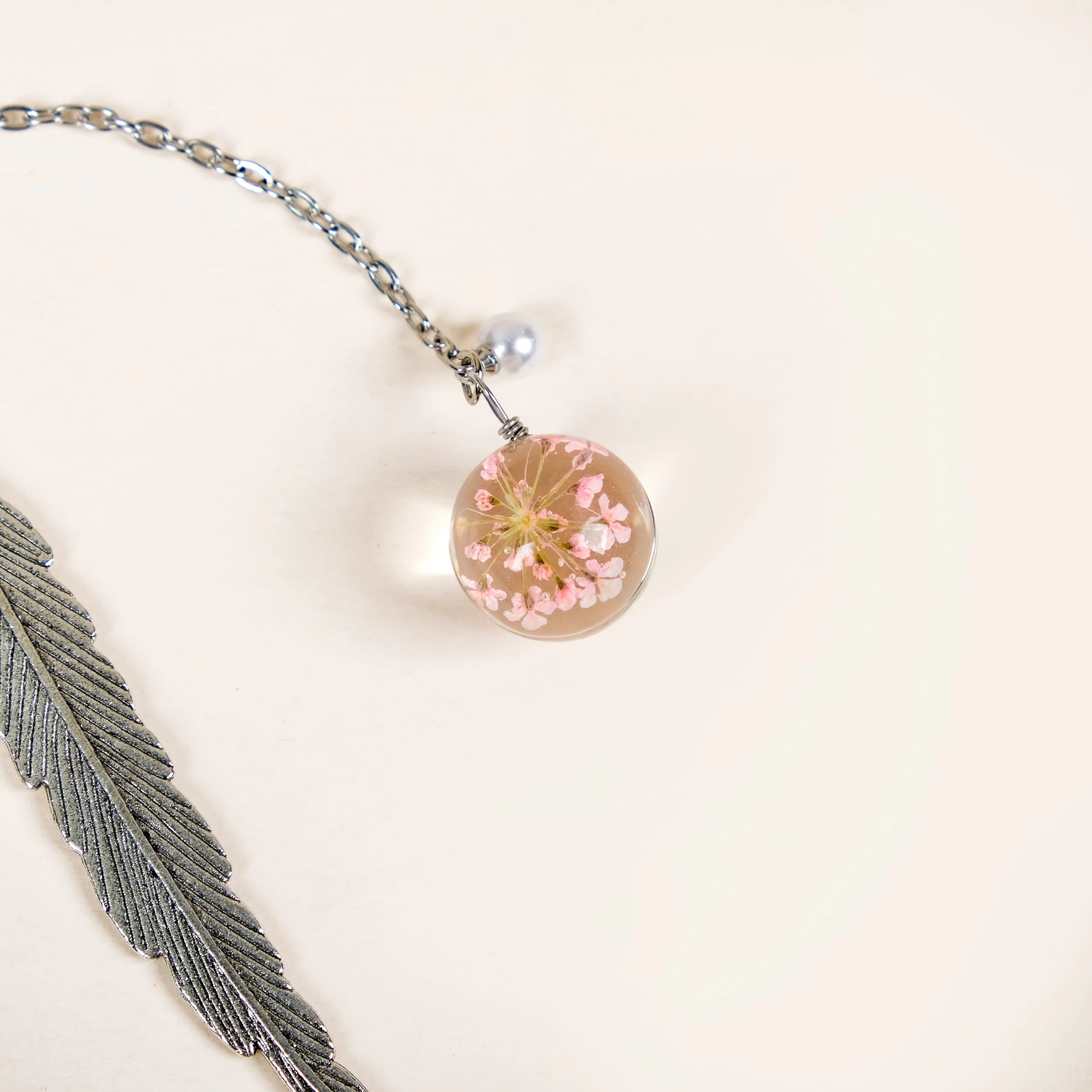 Feather Metal Bookmark With Charms - Image 8