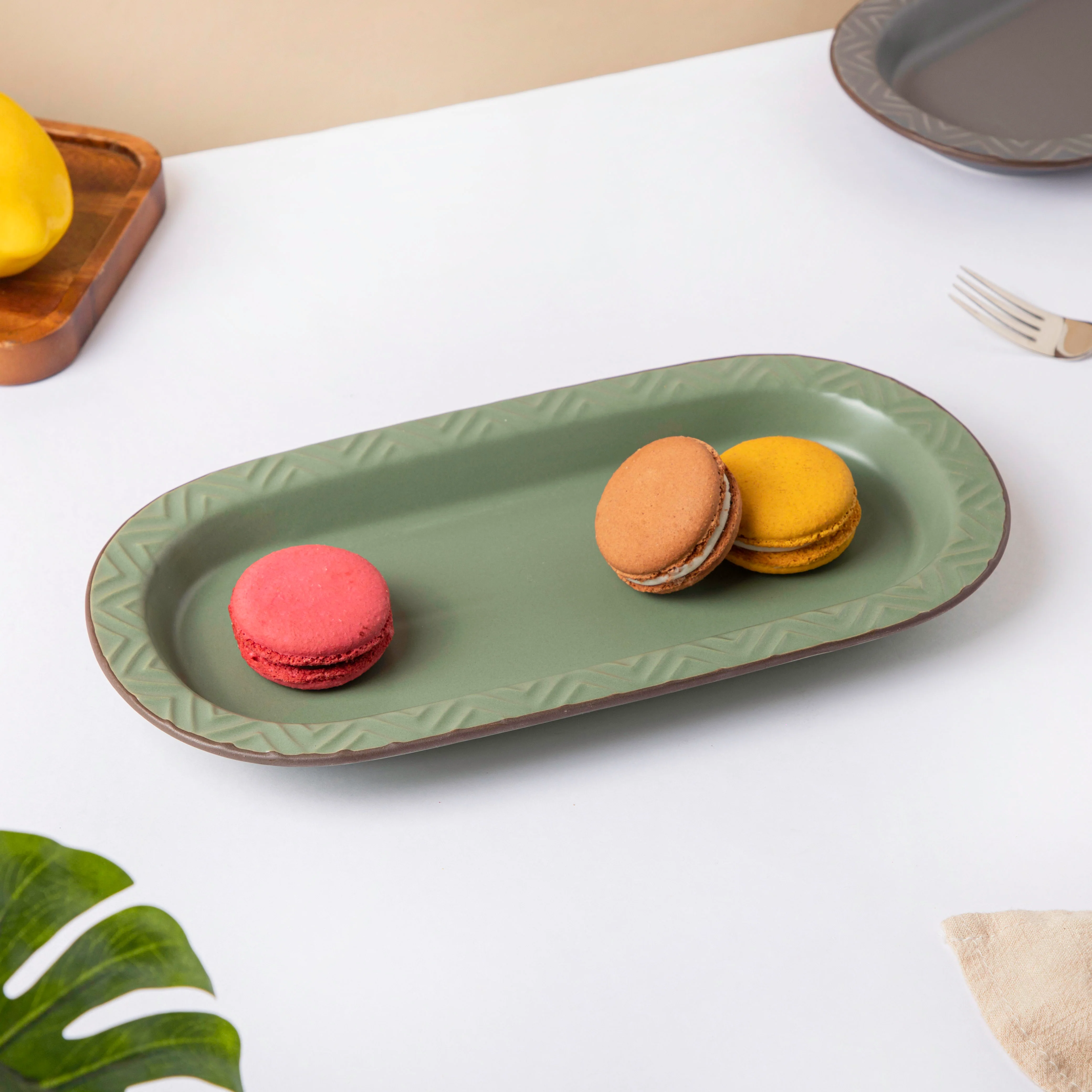 Fern Green Long Plate 12 Inch
