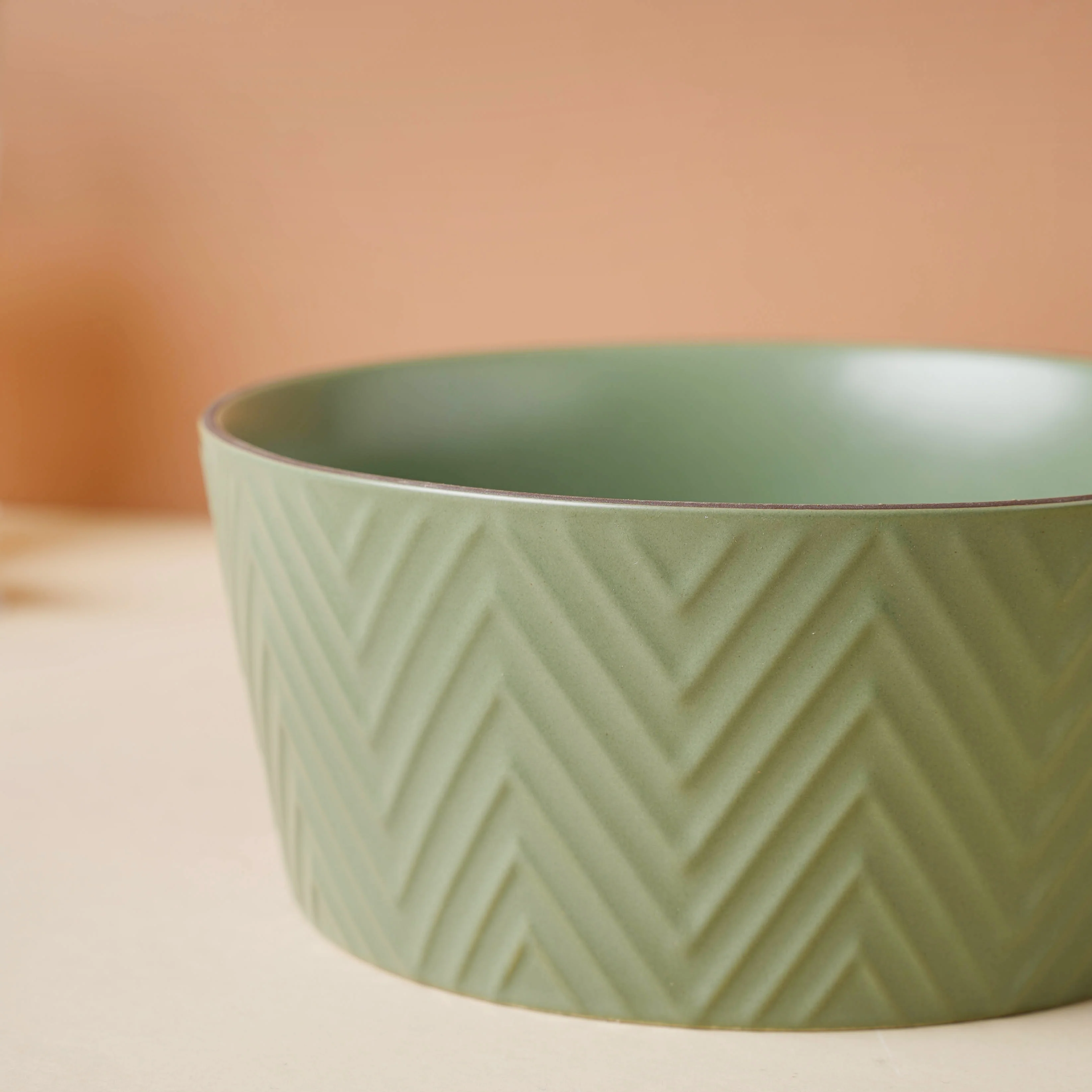 Fern Green Textured Serving Bowl - Image 3