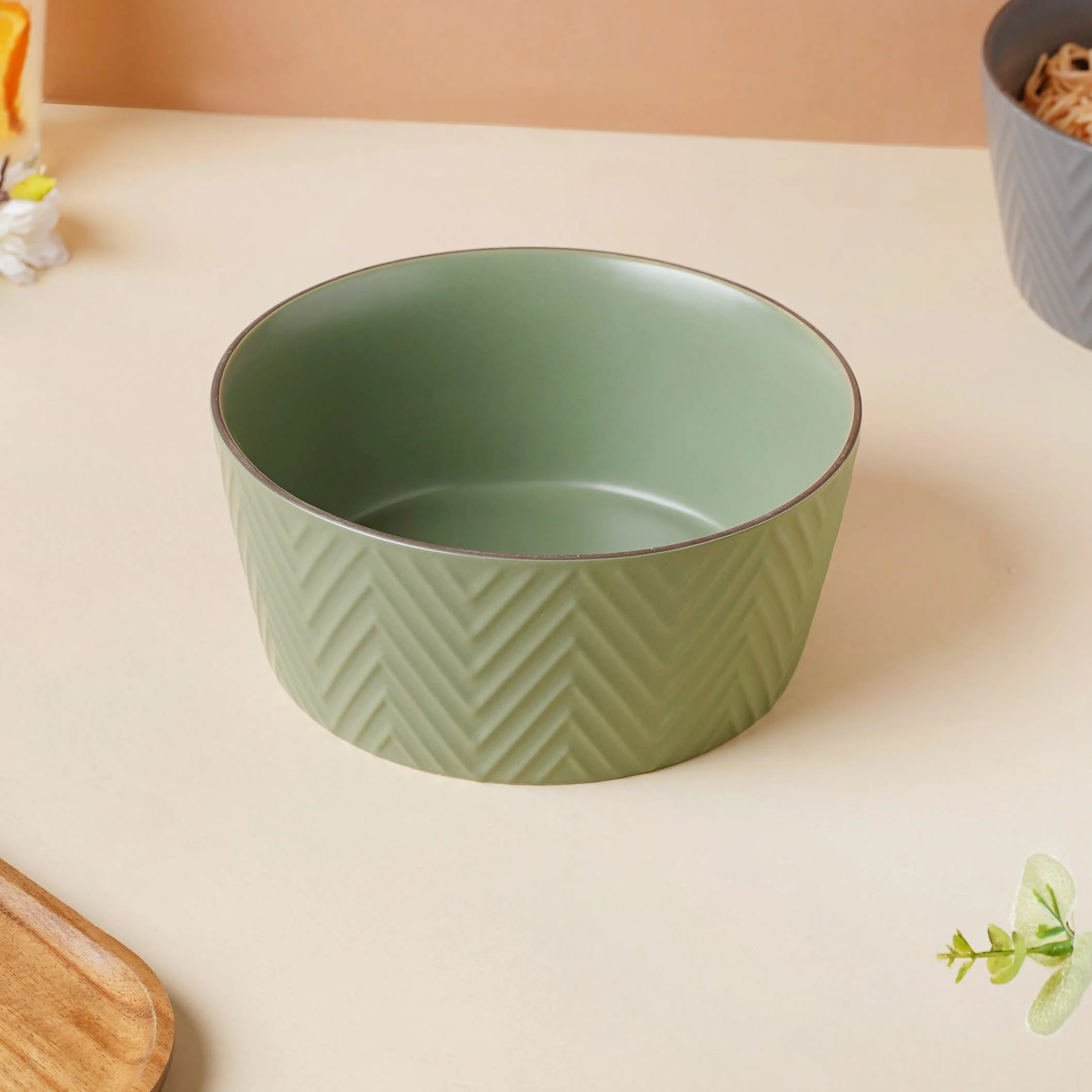 Fern Green Textured Serving Bowl - Image 4
