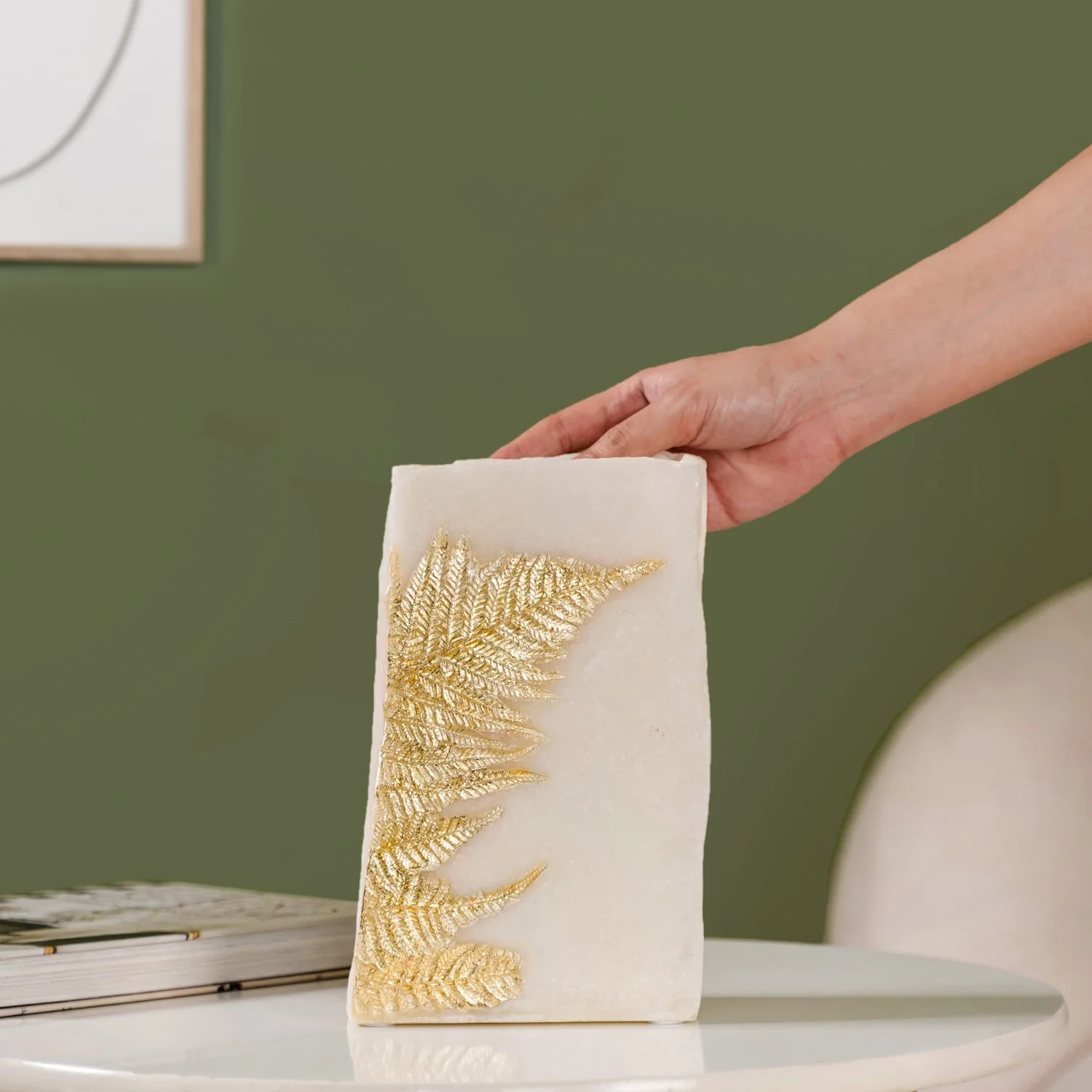 Fern Leaf Stone Finish Decor Vase - Image 3