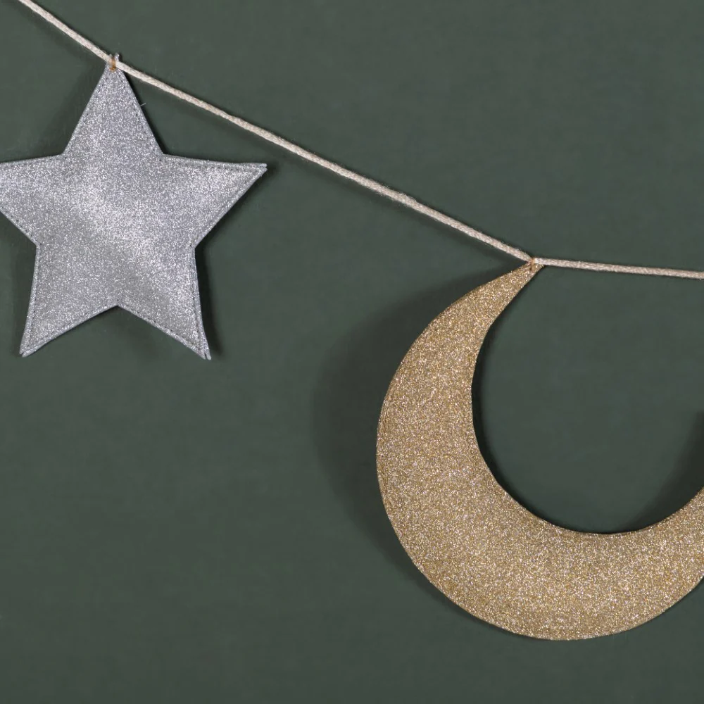 Festive Star And Moon Bunting 98 Inch - Image 7
