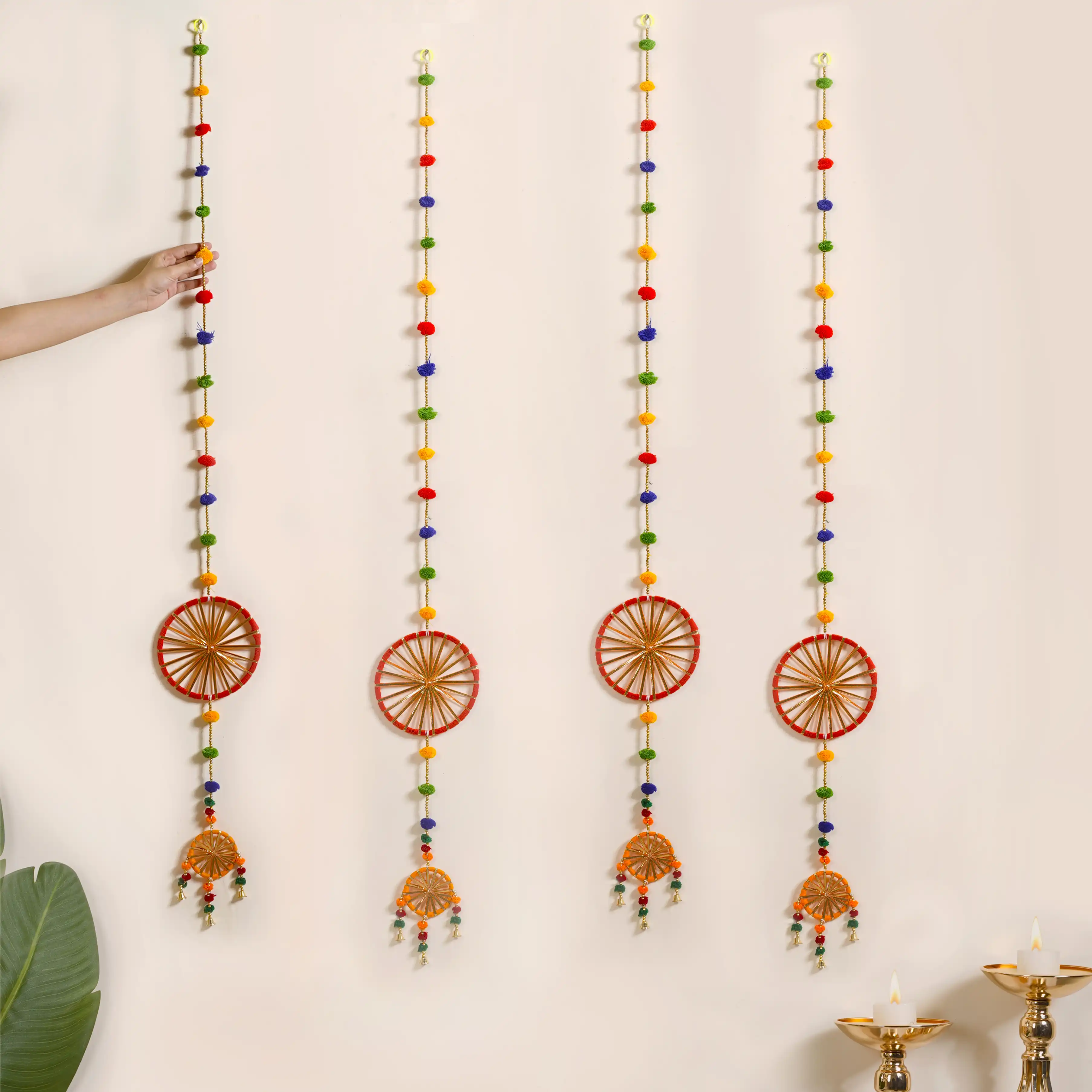 Festive Wheel Door Hanging Set Of 4 - Image 2