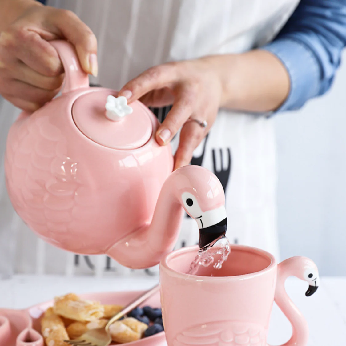 Flamingo Teapot - Image 6