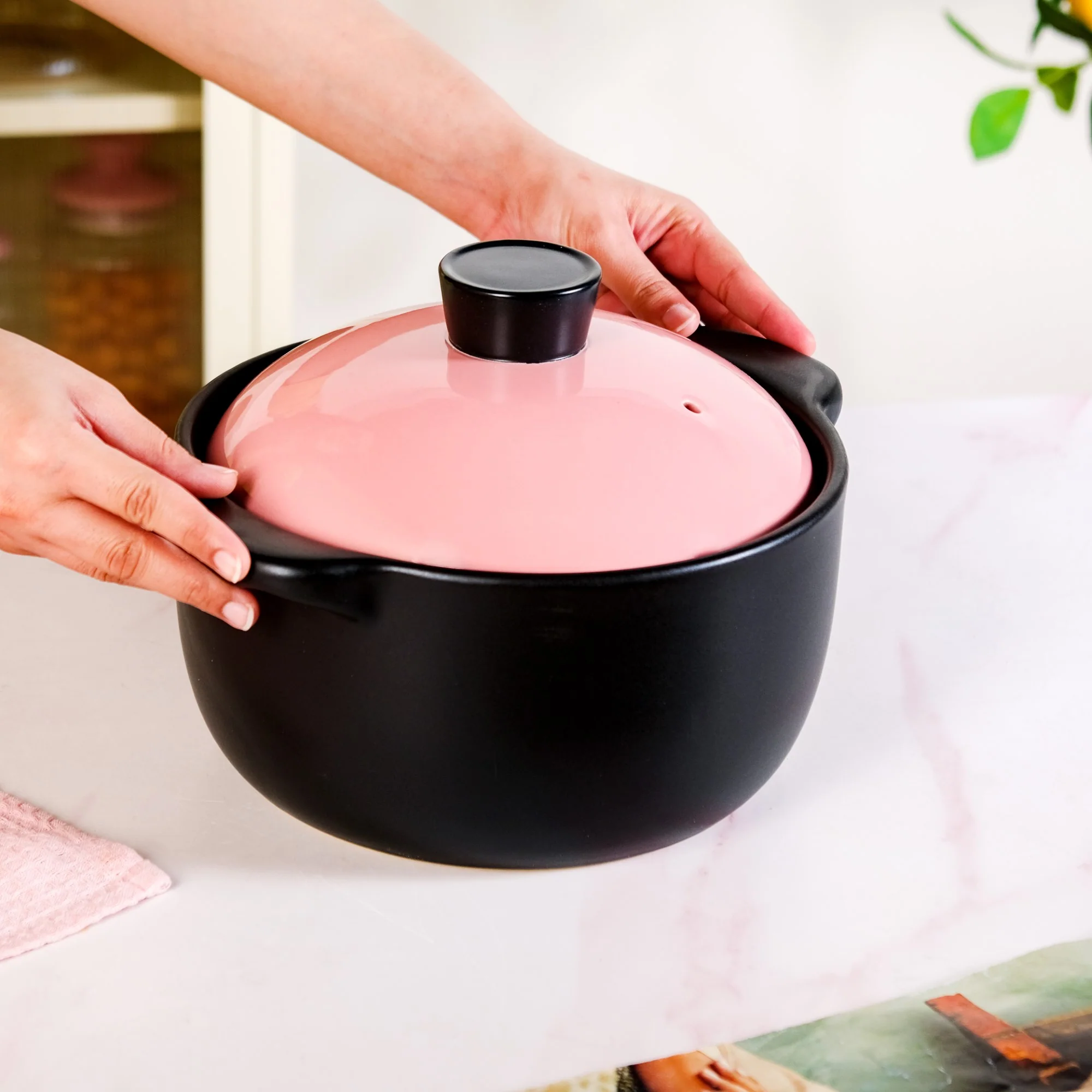 Flamora Ceramic Cooking Pot Pink 3600ml - Image 2