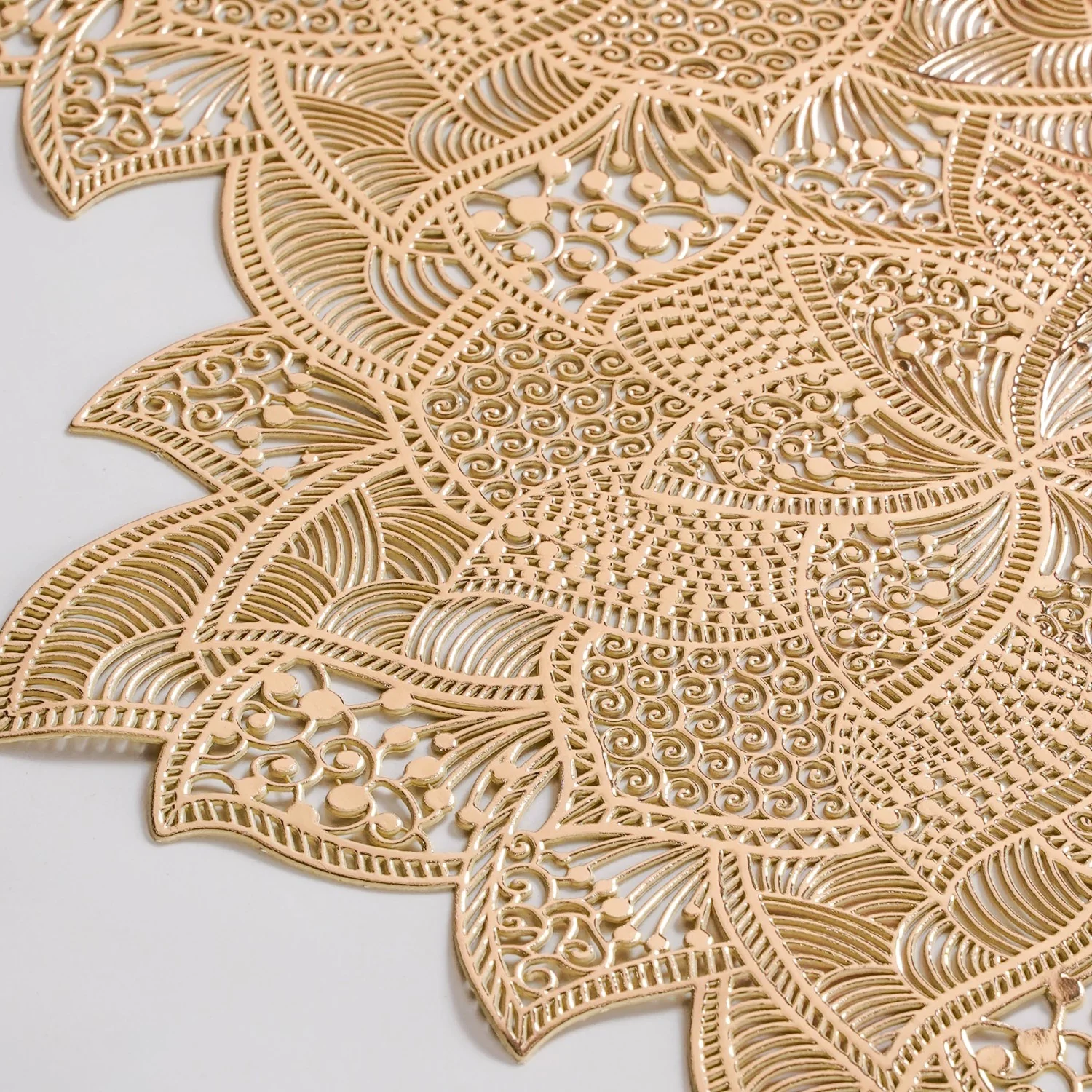 Floral Cutwork Table Runner Gold 90x35cm - Image 4