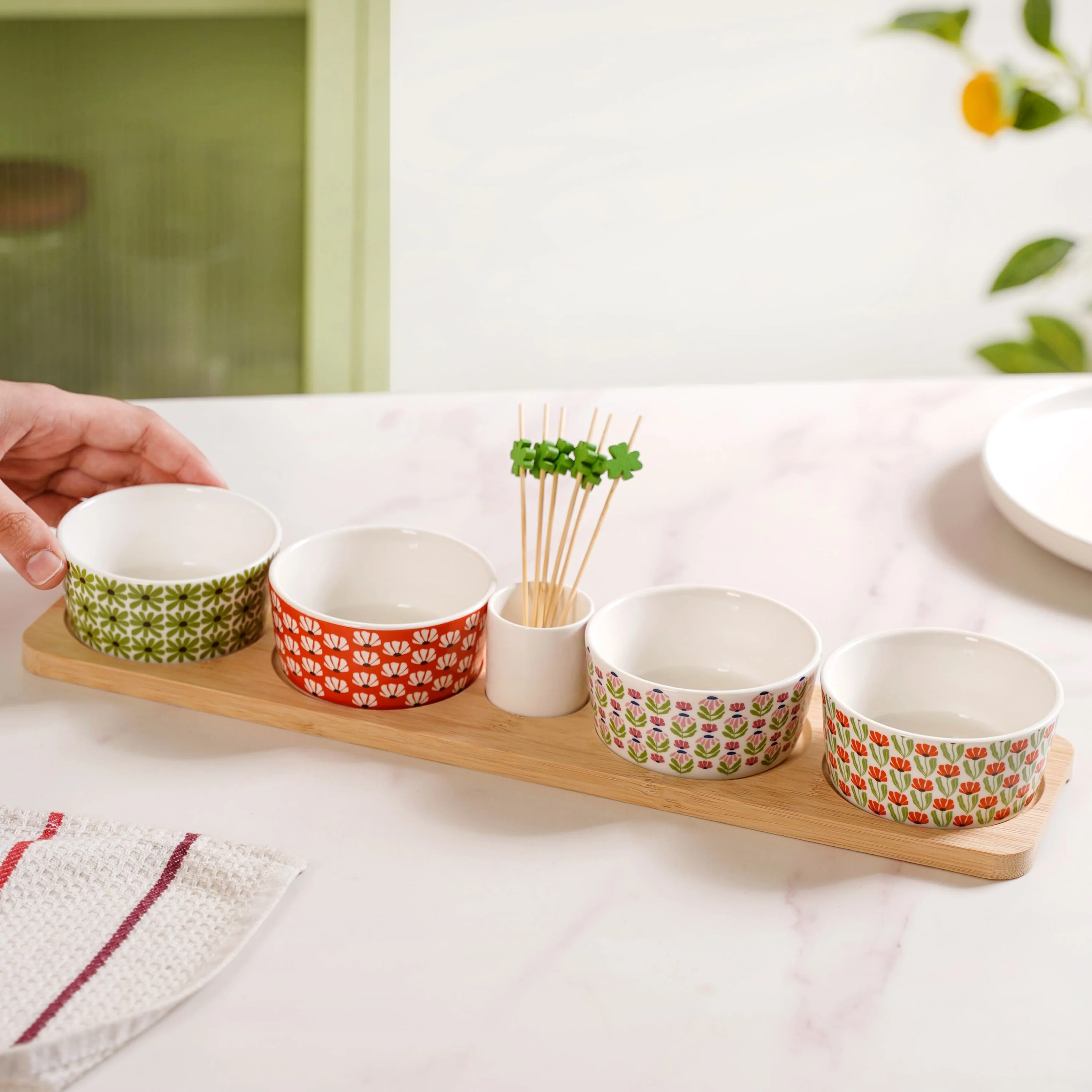 Flower Power Bowls Tray And Toothpick Set Of 7 - Image 3