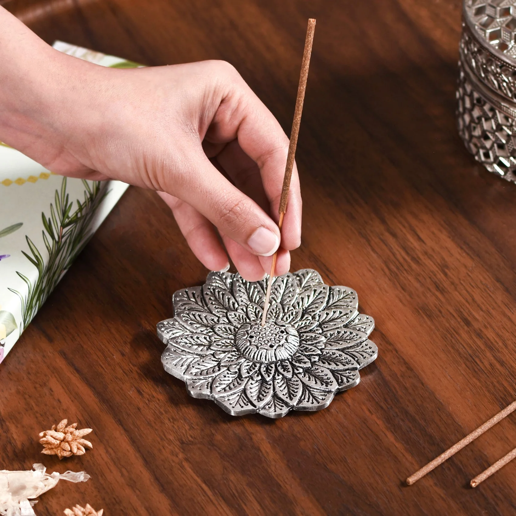 Floral Mandala Incense Holder With Jasmine Incense Sticks - Image 3