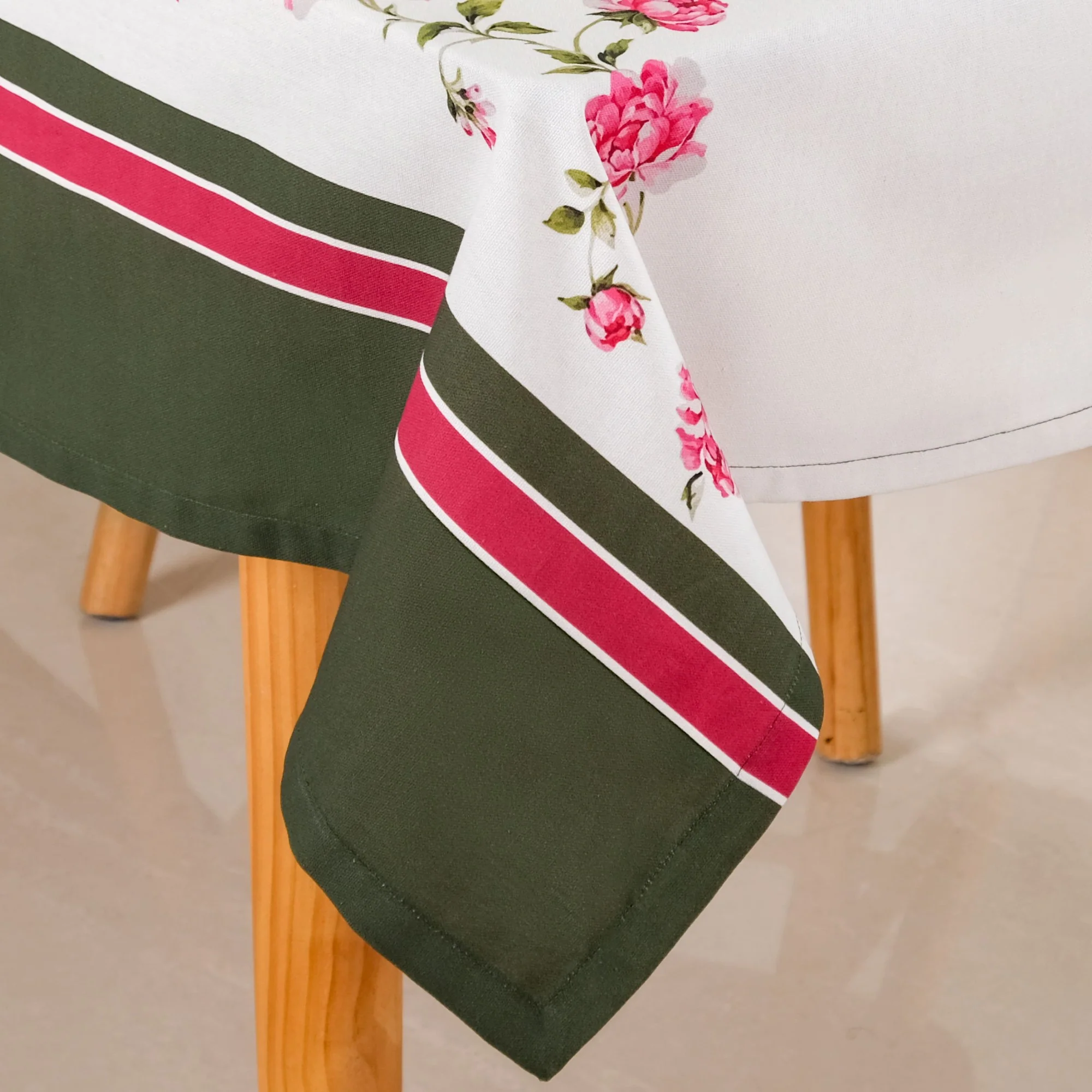 Floral Rouge Luxe 6 Seater Table Cloth 207x160cm - Image 7