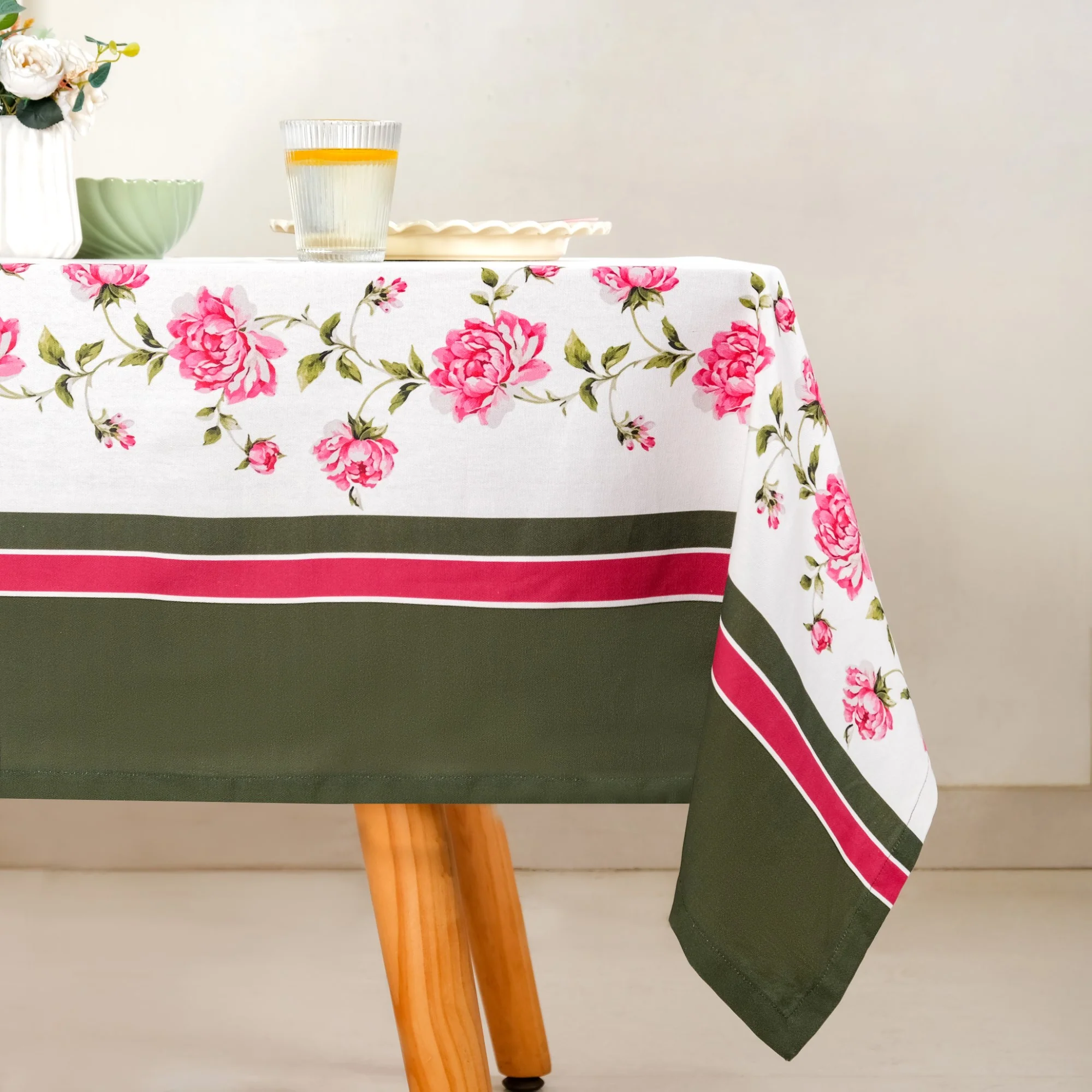 Floral Rouge Luxe 8 Seater Table Cloth 270x160cm - Image 2