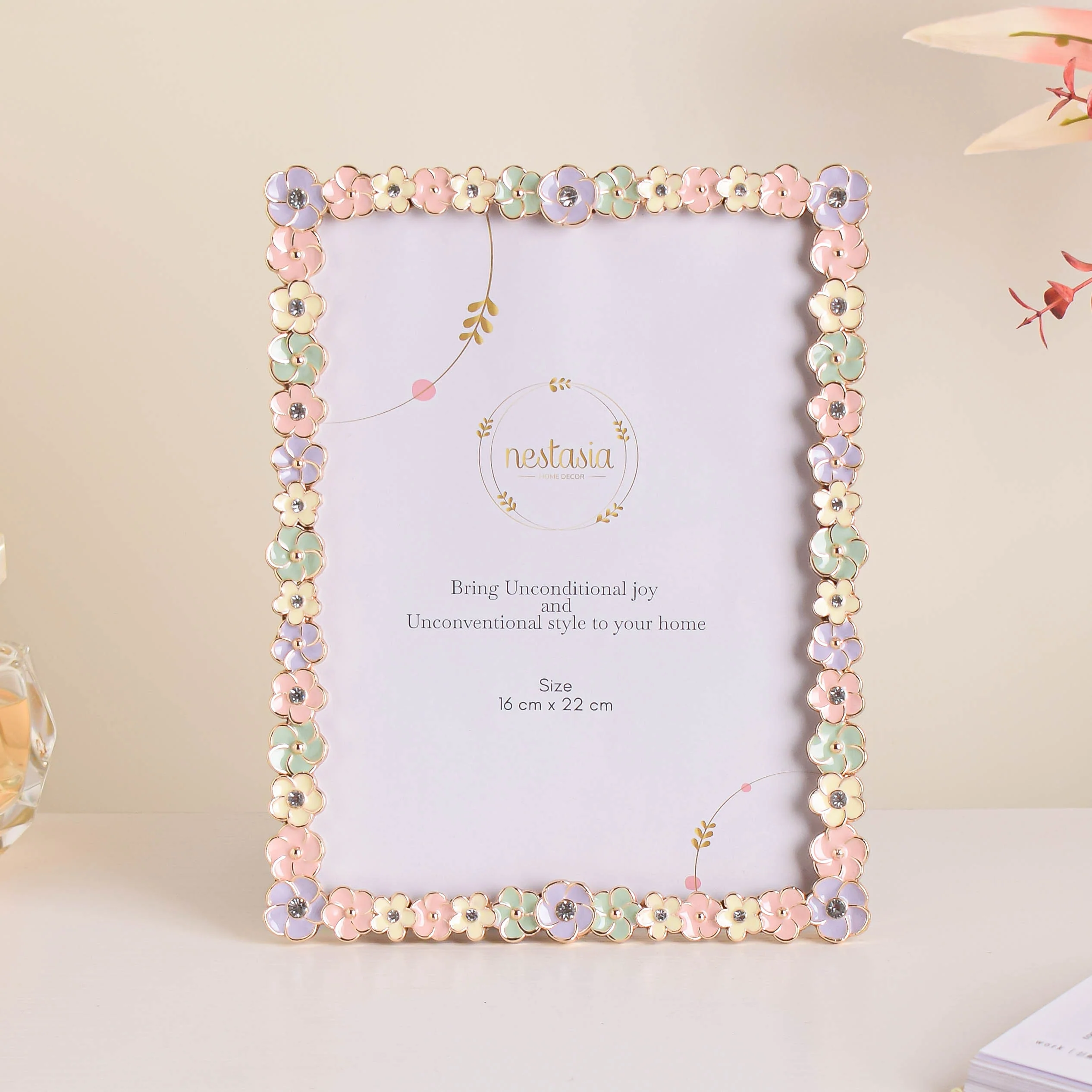Flower Festoon Photo Frame Large - Image 3