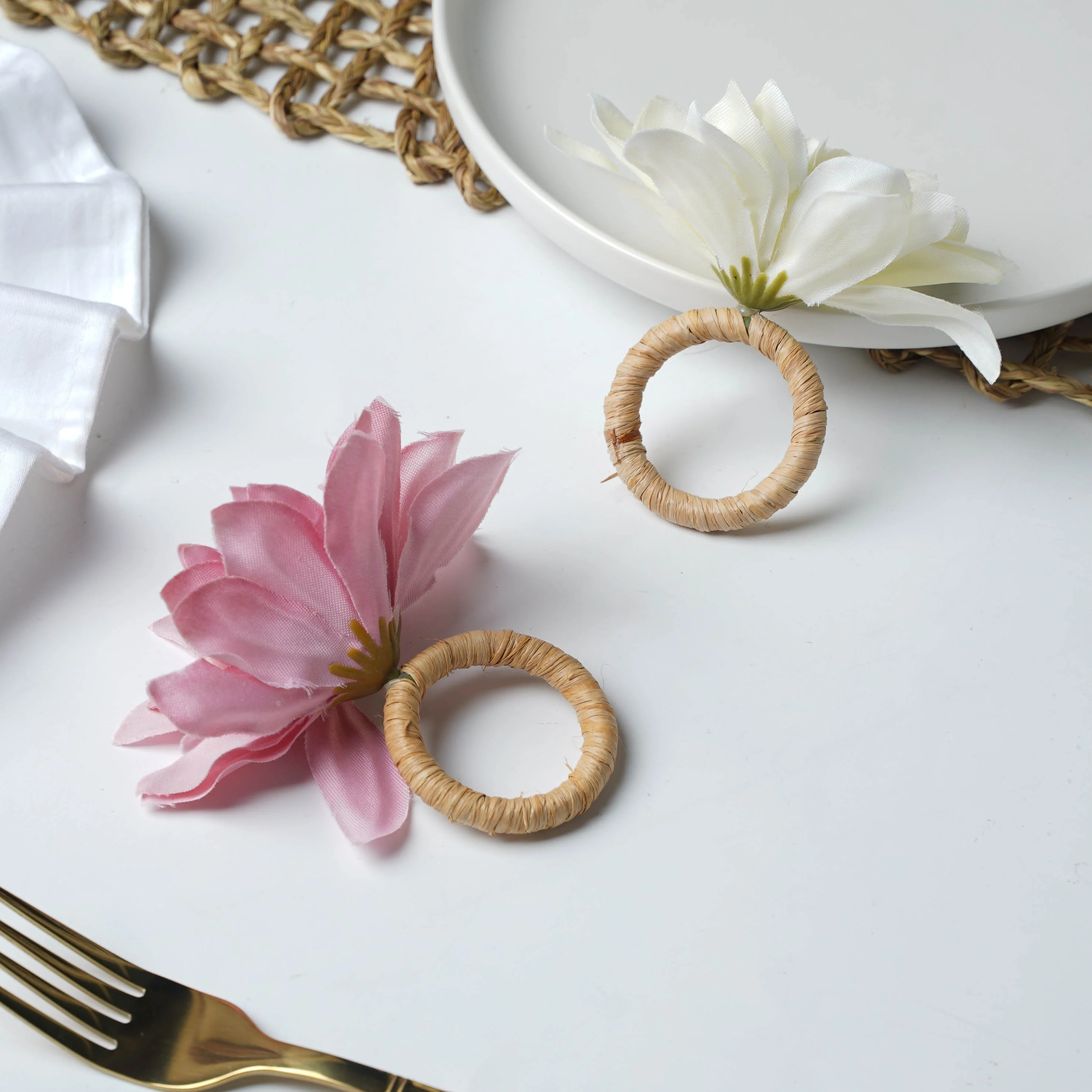 Flower Serviette Holder - Image 3