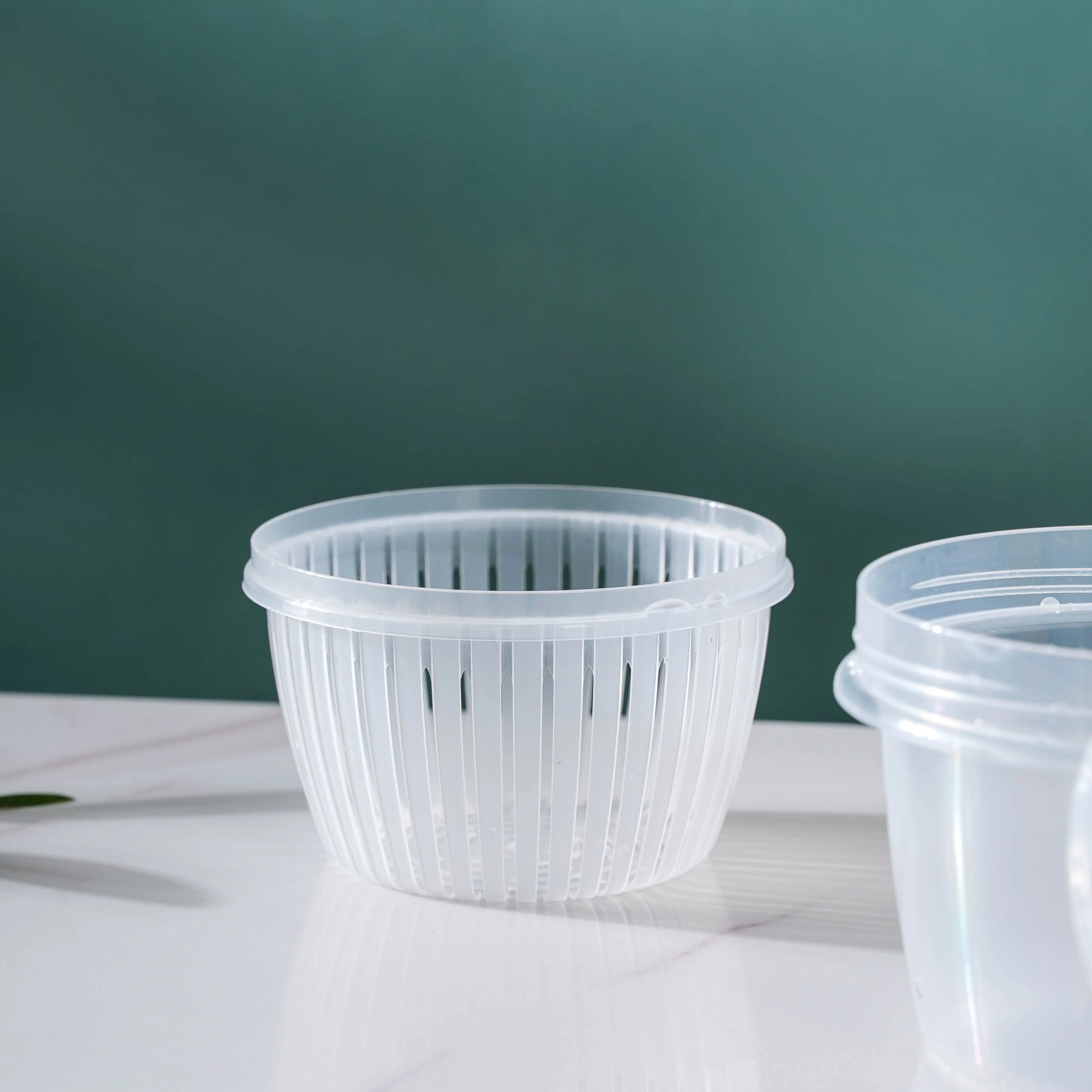 Food Storage Box With Strainer Set Of 5 - Image 14