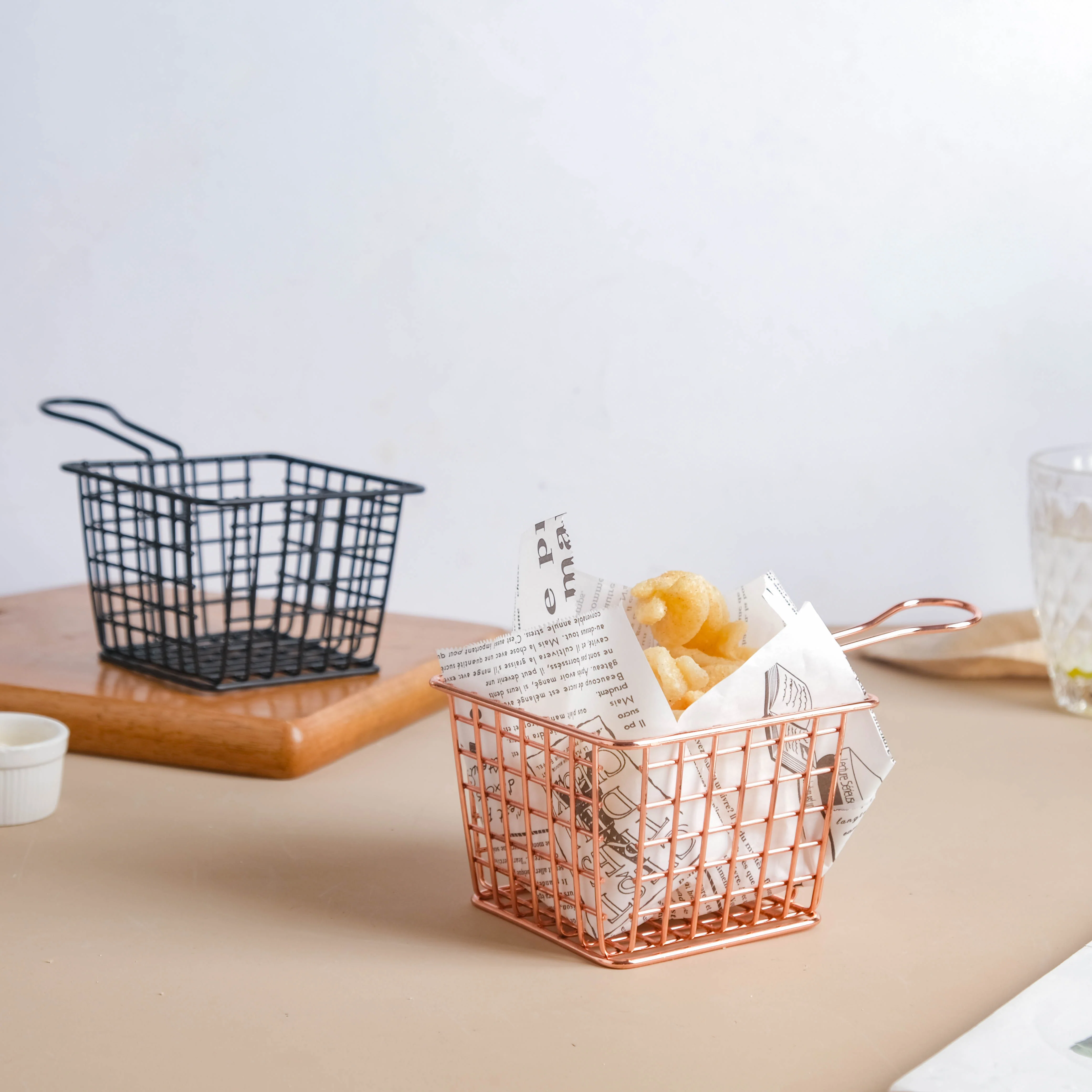 French Fry Basket With Handle - Image 4