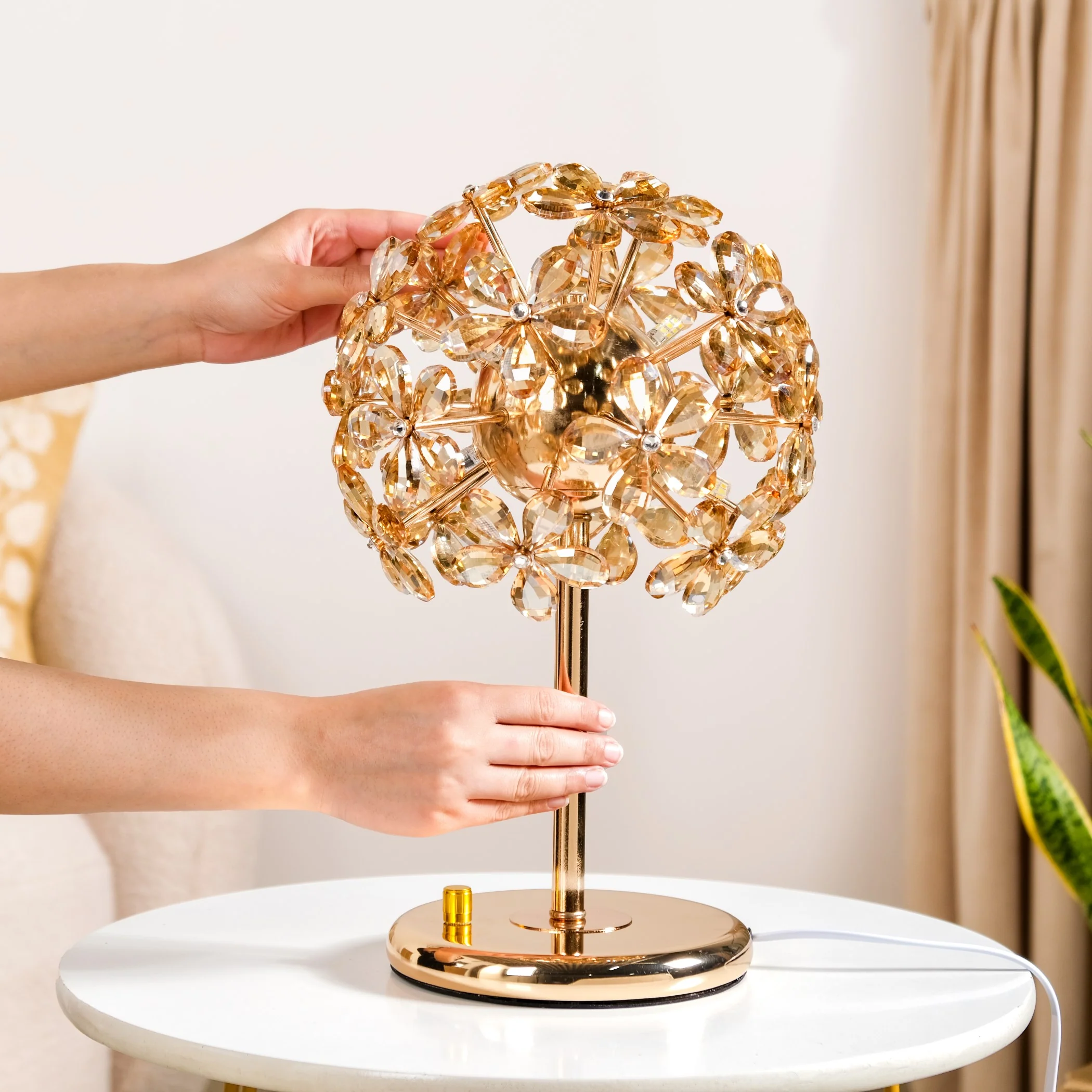 Full Bloom Tabletop LED Lamp - Image 2