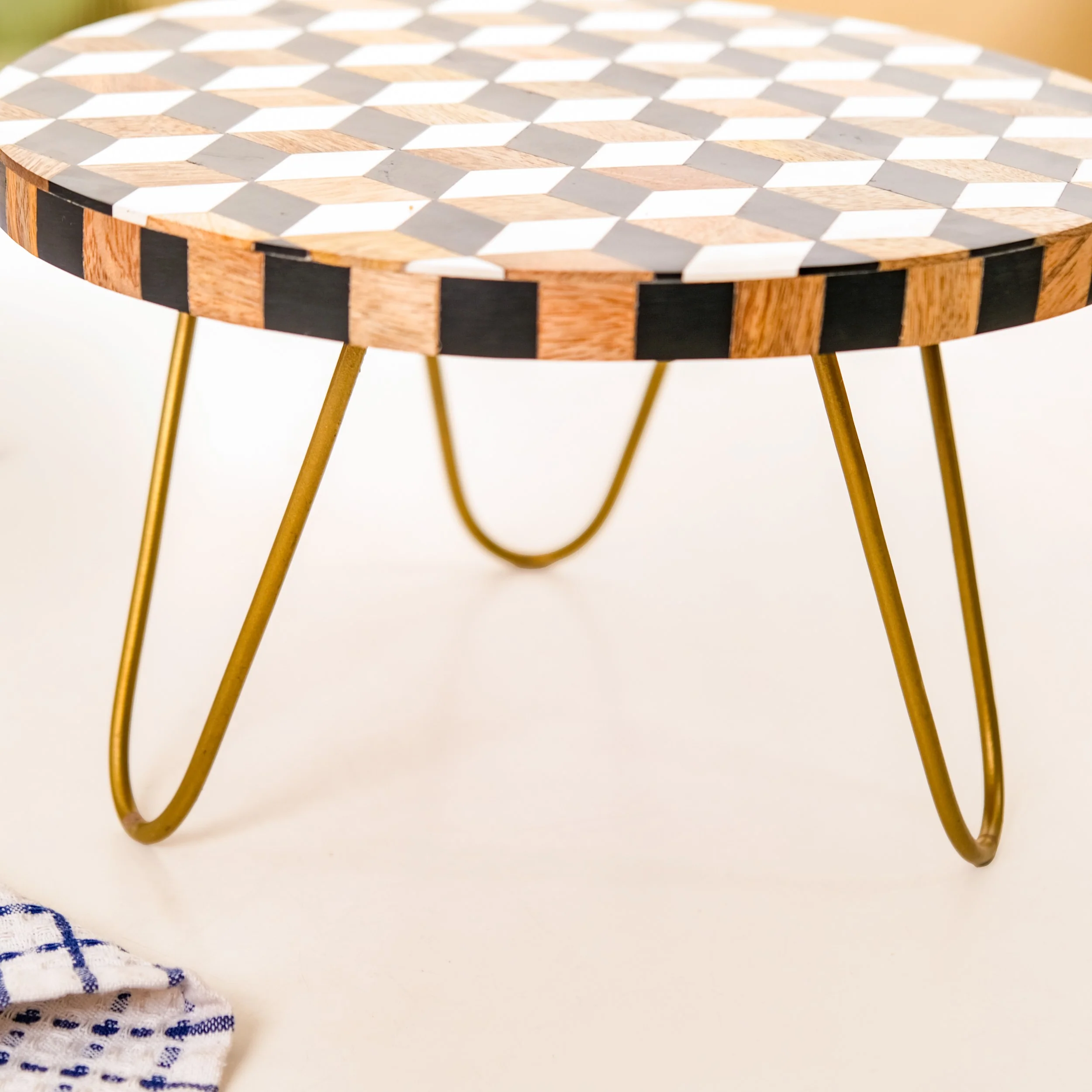 Fusion Mid Century Modern Riser Cake Stand - Image 5