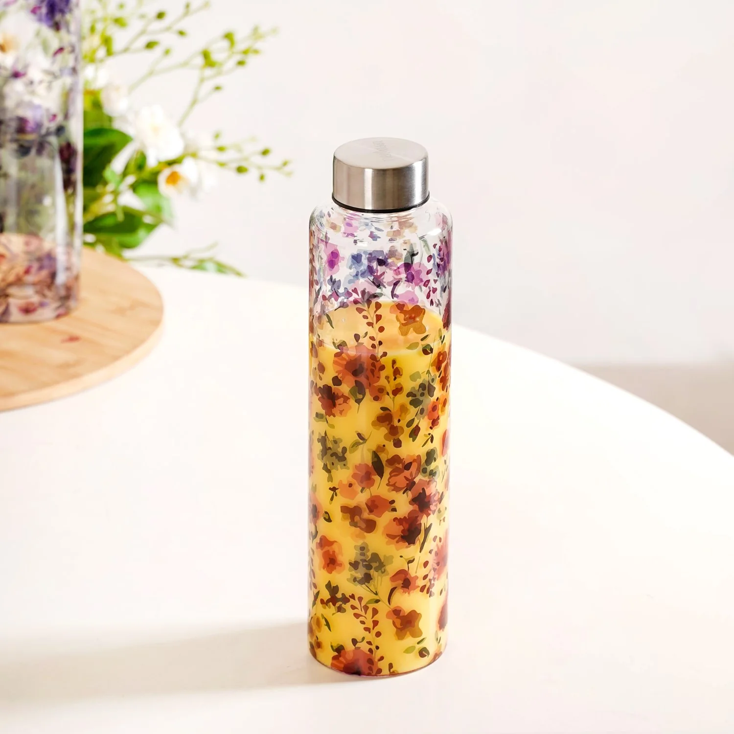 Garden Rose Large Glass Water Bottle 1000ml - Image 7