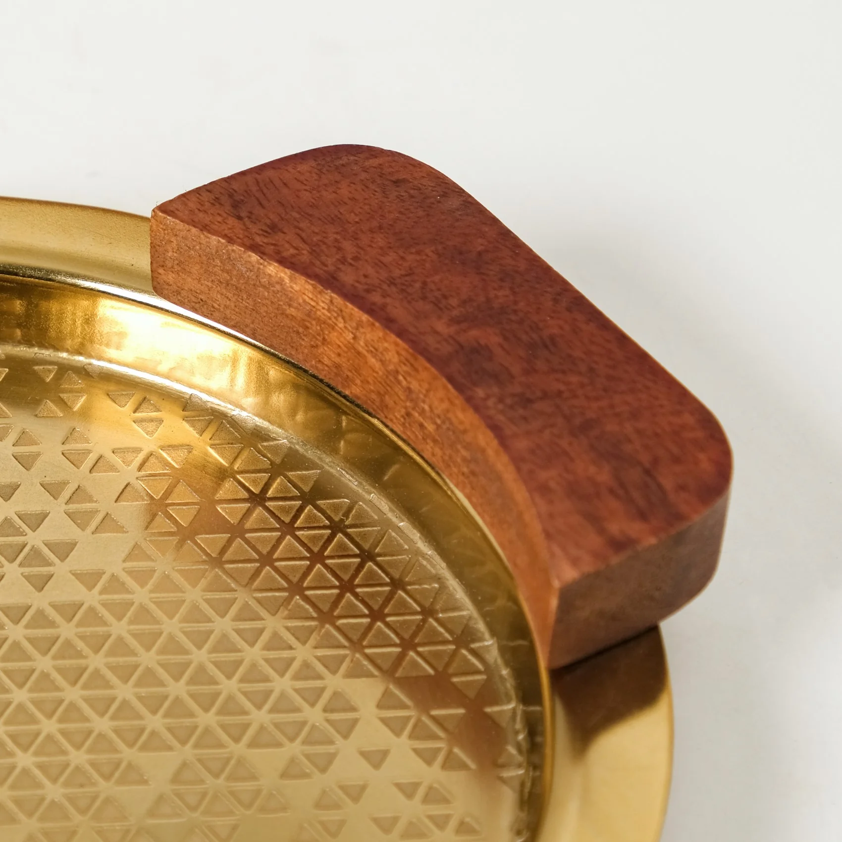 Geometric Embossed Oval Metal Tray With Wooden Handles - Image 7