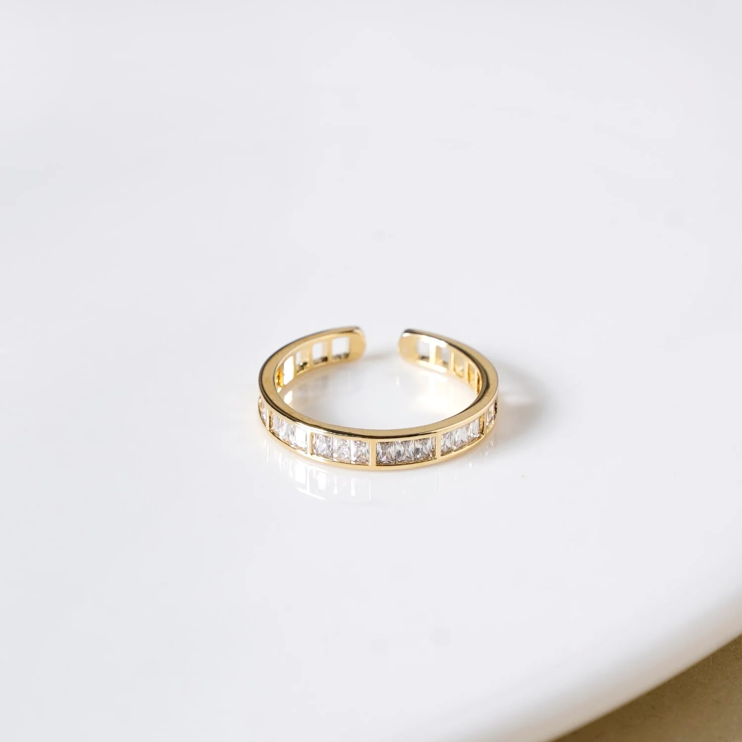 Gilded Glow Gold Luxe Ring - Image 5